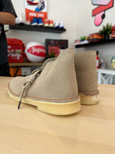 Load image into Gallery viewer, Clarks Men's Desert Chukka Boot Sz 8.5
