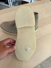 Load image into Gallery viewer, Clarks Men's Desert Chukka Boot Sz 8.5
