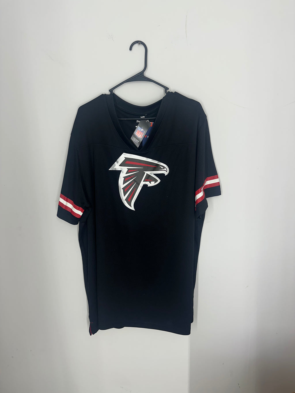 NEW ATL Falcons Fanatics Jersey Tackle V-Neck T-Shirt Sz 2XL