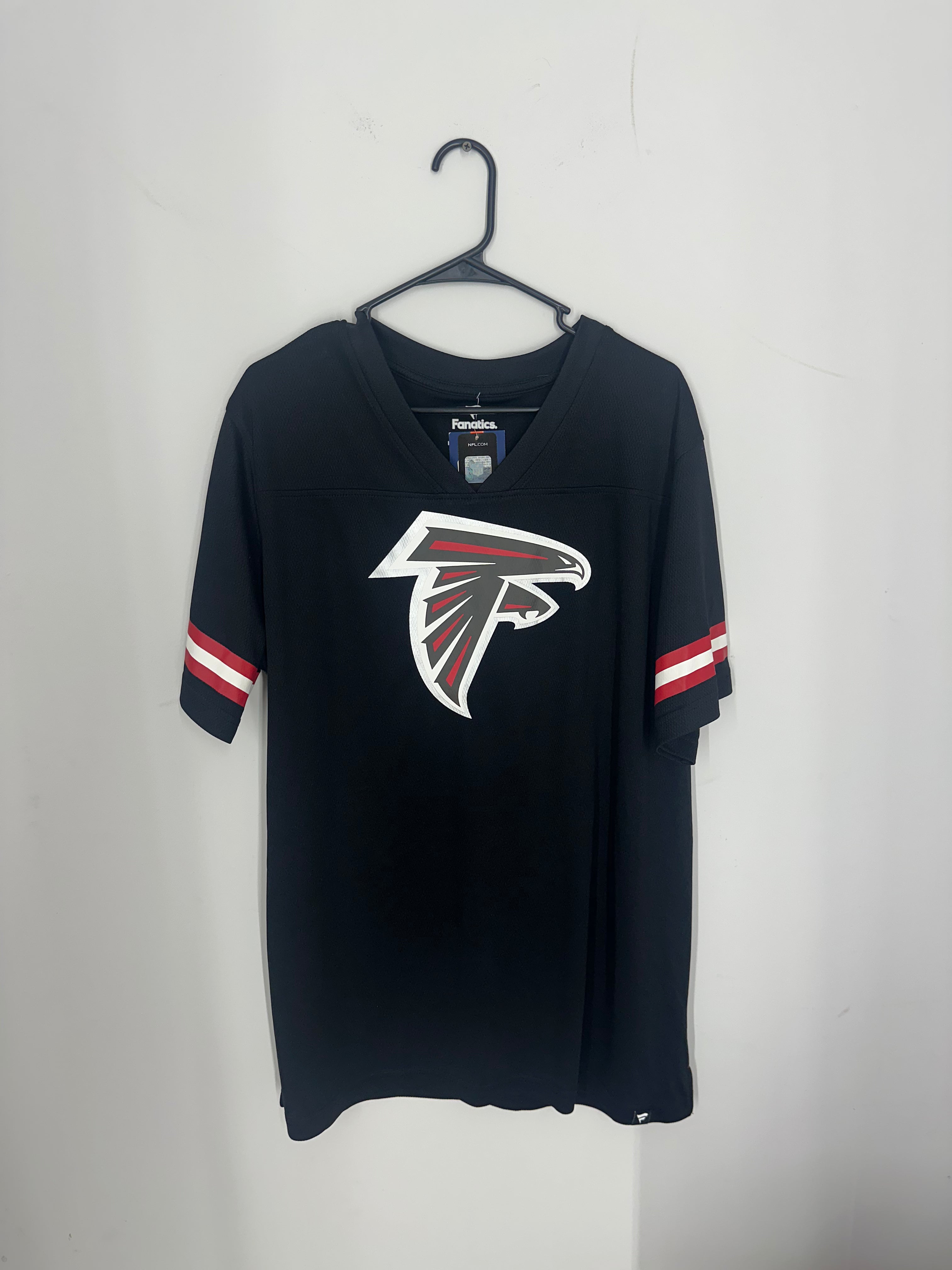 NEW Atlanta Falcons V-neck t-shirt by Fanatics sz XL