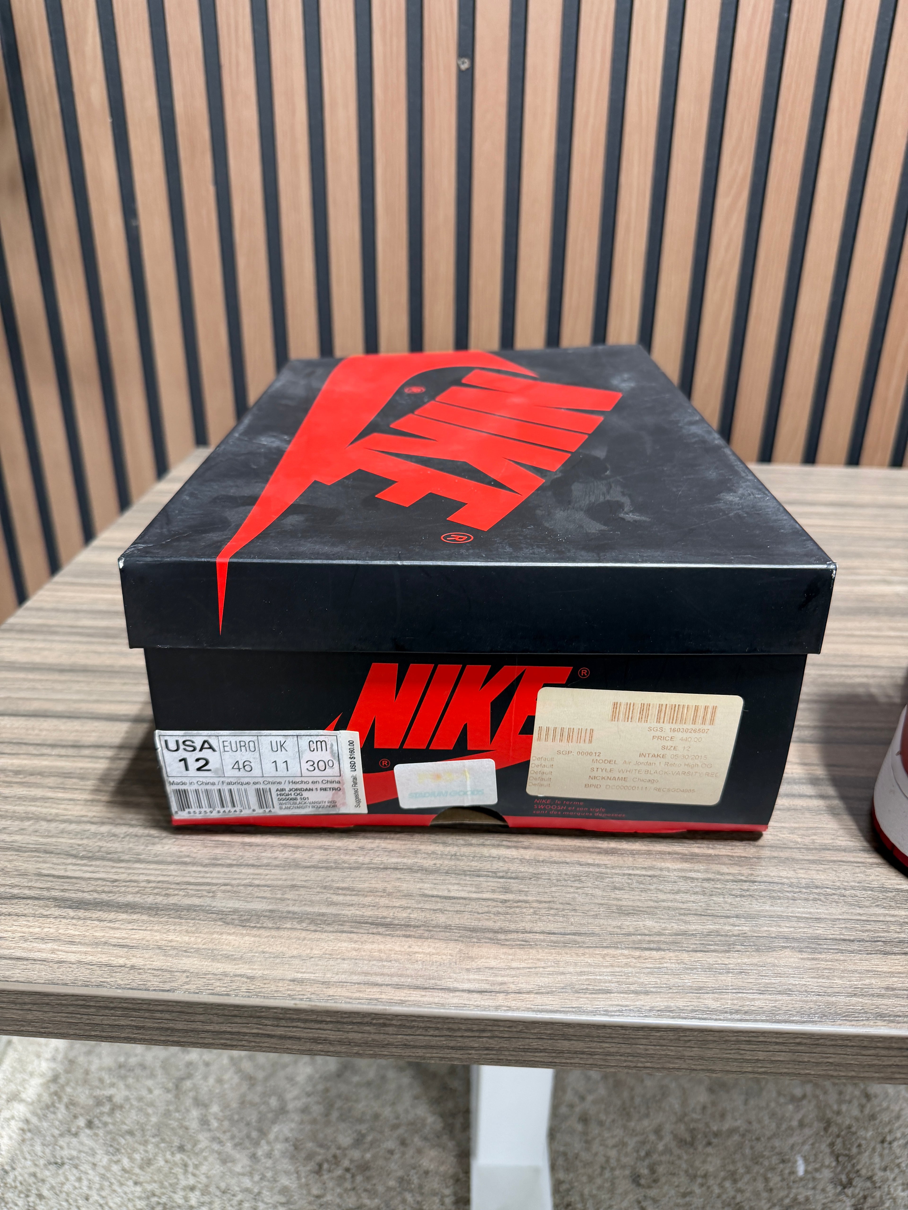 Air Jordan 1 Retro High OG 'Chicago' 2015 Sz 12