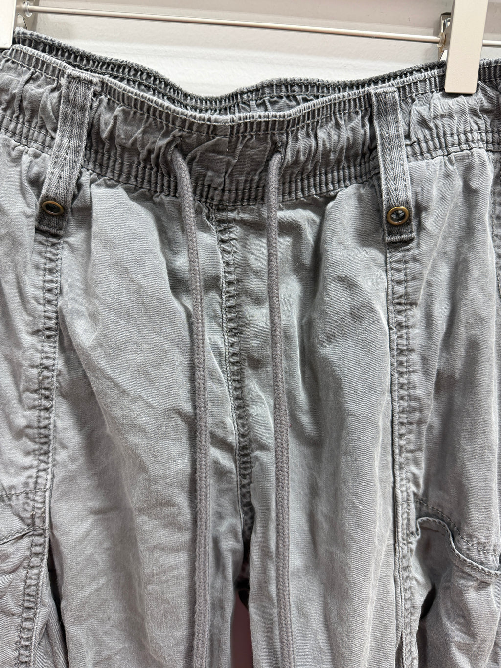 BDG (Urban Outfitters) Sunridge Mid-Rise Cargo Pants sz medium