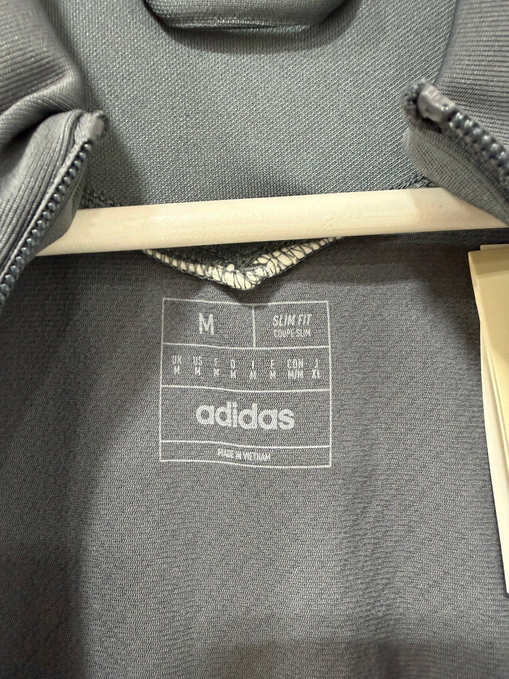 Adidas tiro 23 Mens Long Sleeve Jacket Size Medium
