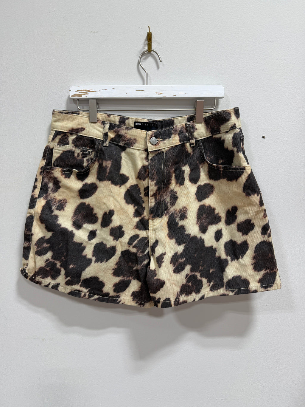 ASOS DESIGN Dad Shorts in Buttermilk Cow Print Denim Women's Size US 12