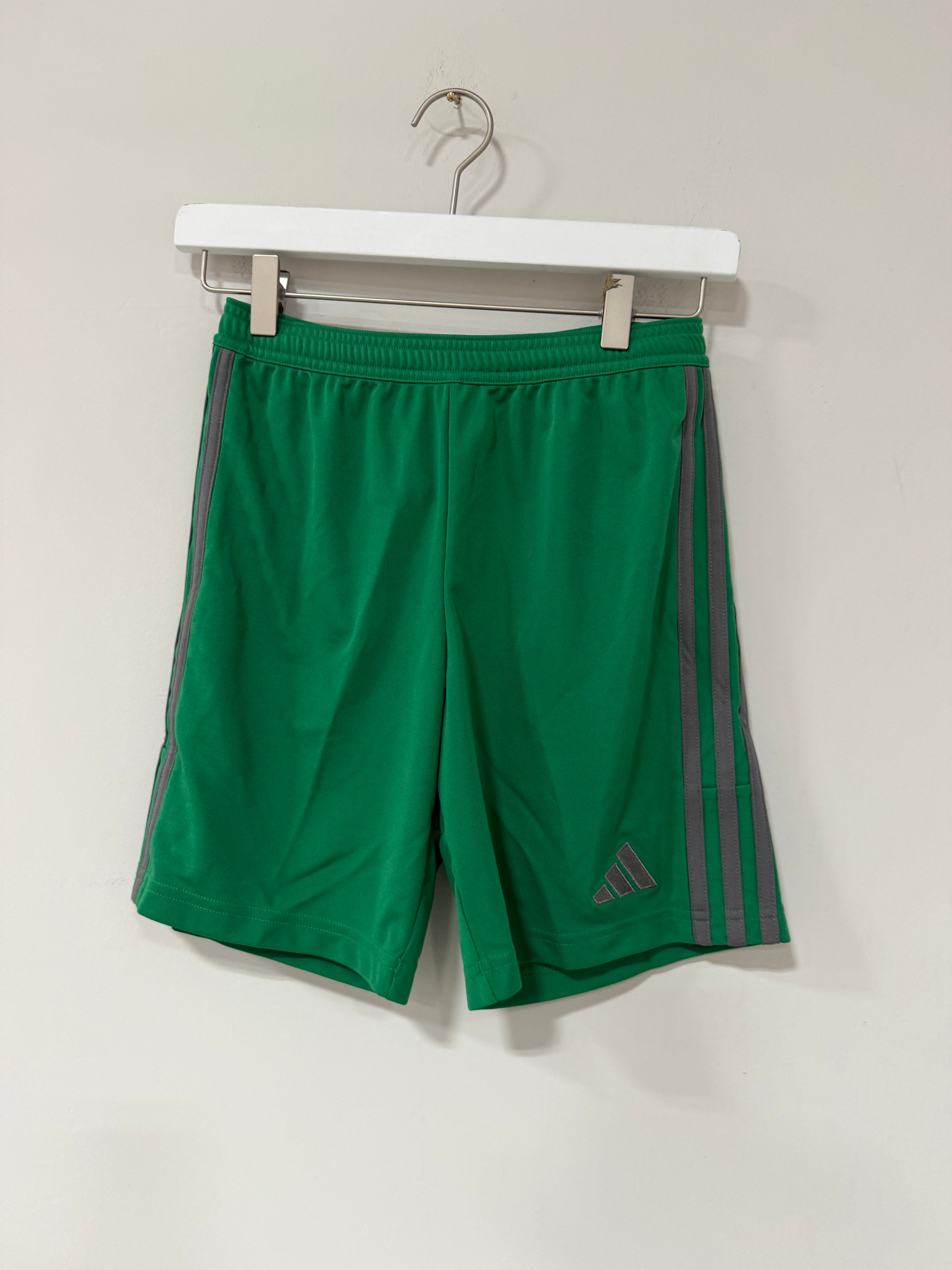 Adidas Entrada 22 Shorts Youth Size Medium Green