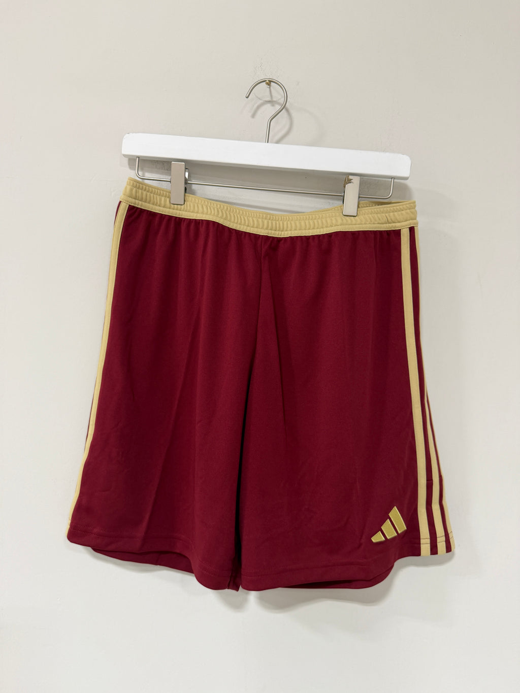 Adidas Entrada 22 Shorts Mens Size Medium Maroon/Gold