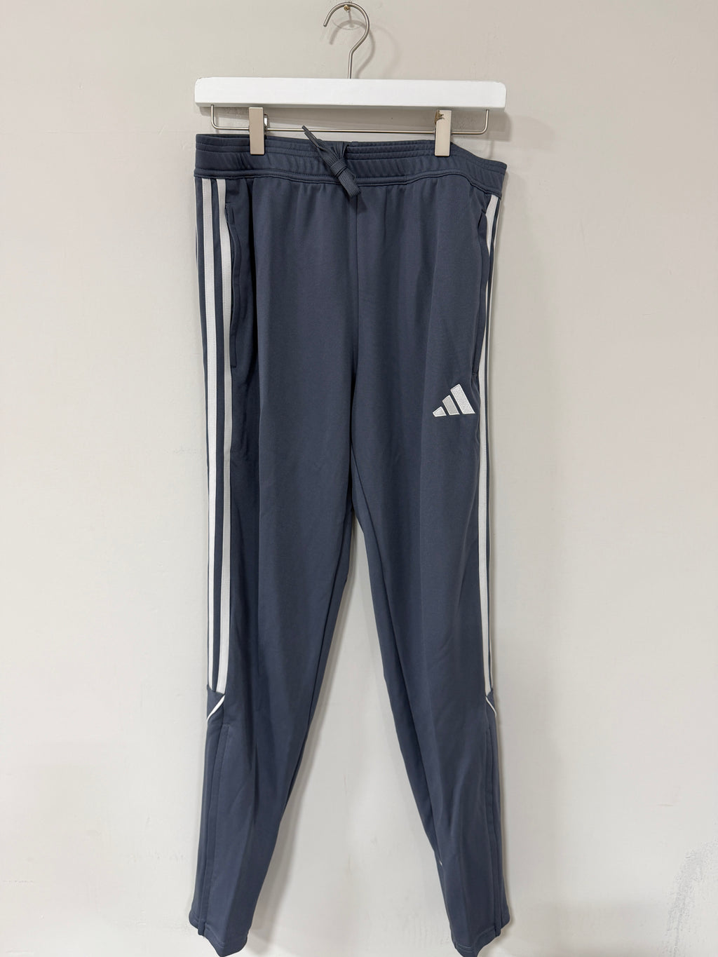 Adidas tiro 23 Pants Mens size Medium