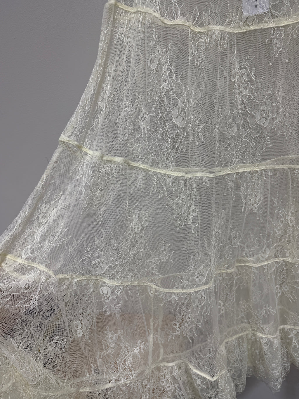 NEW Topshop Full Skirted Tiered Sheer Lace Maxi Skirt in Ivory, Size US 6