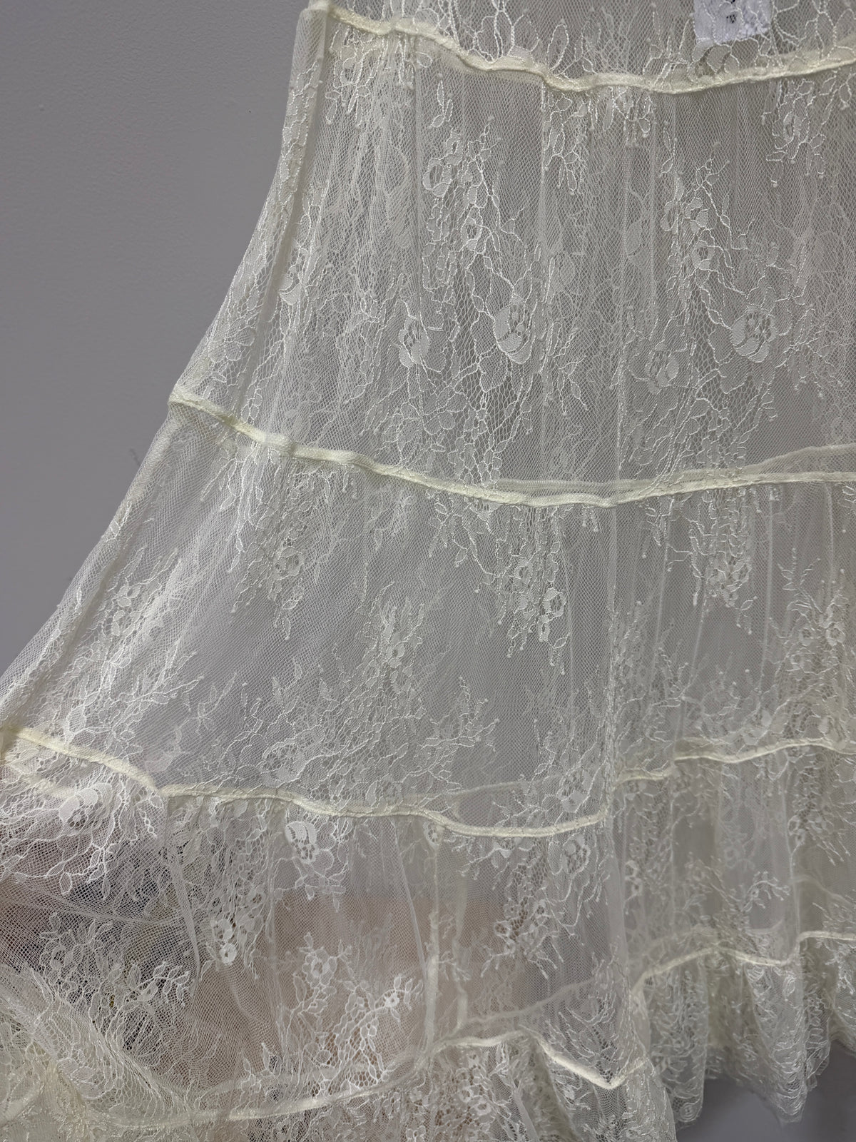 NEW Topshop Full Skirted Tiered Sheer Lace Maxi Skirt in Ivory, Size US 6