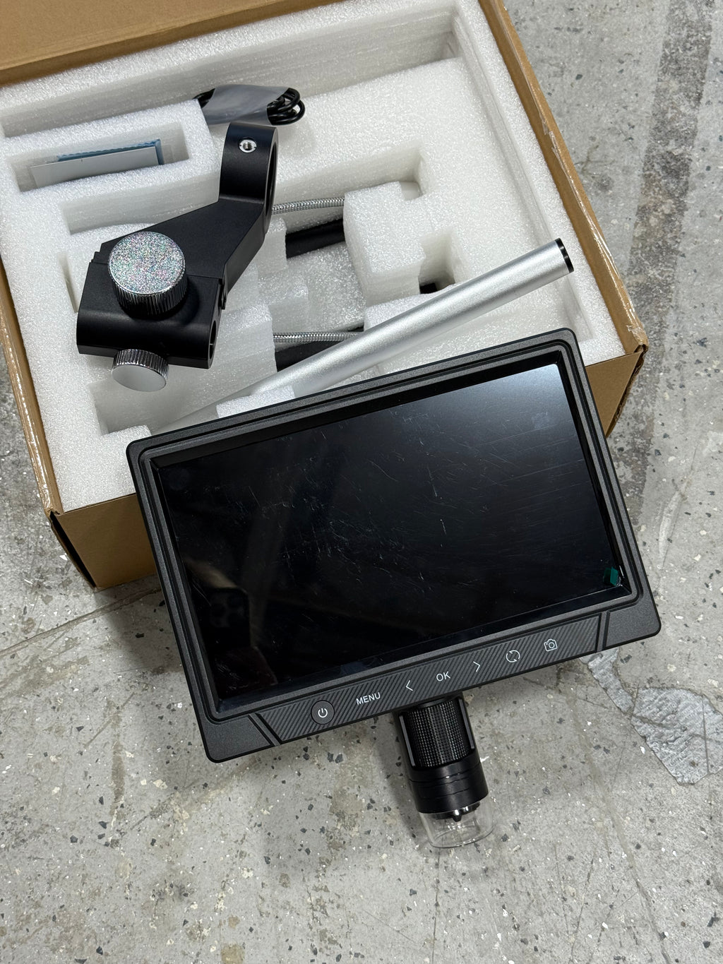BEBANG 1200X Soldering 10.1" LCD Digital Microscope - HD Rotatable Screen