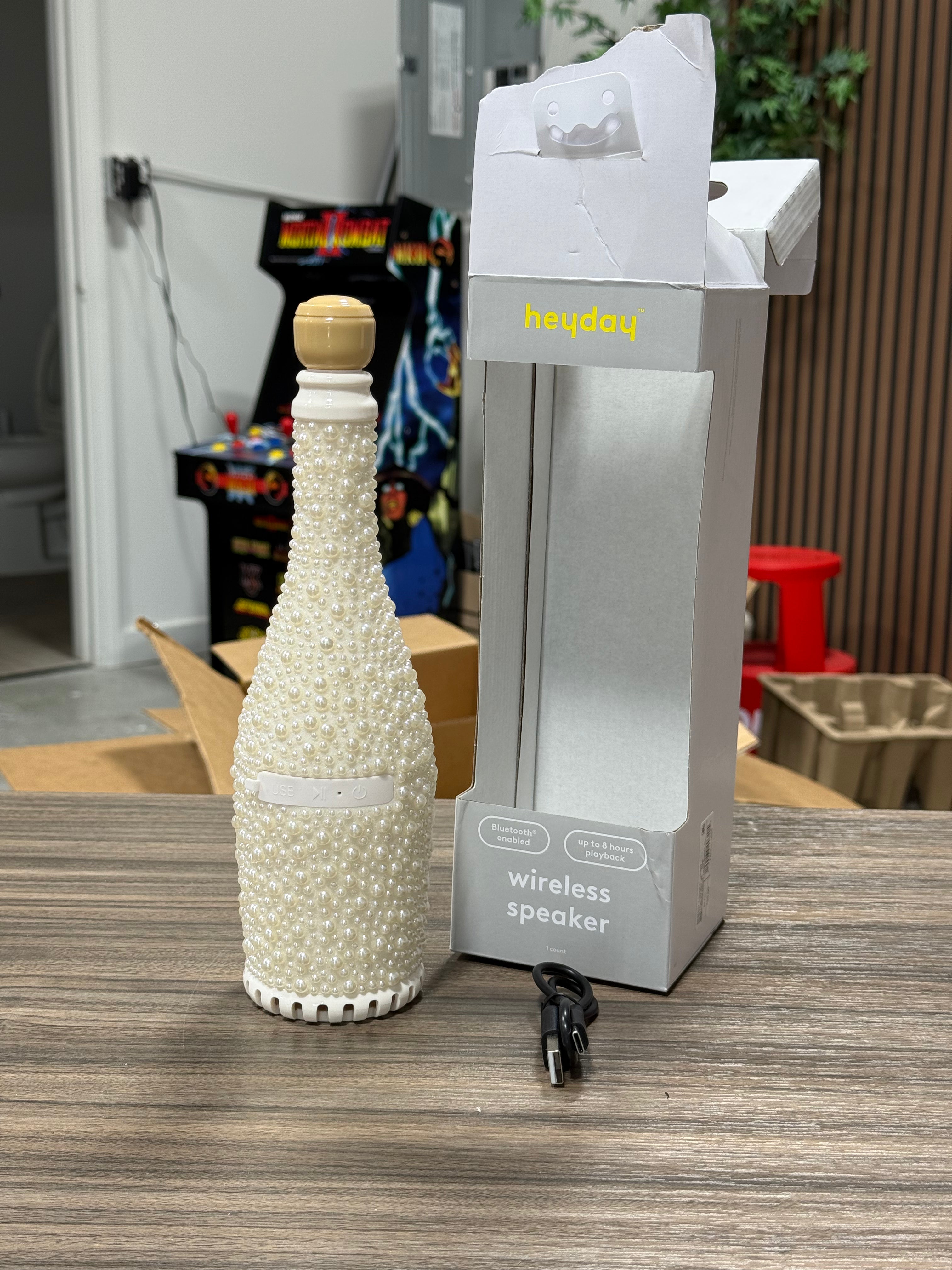heyday Wireless Bottle Speaker