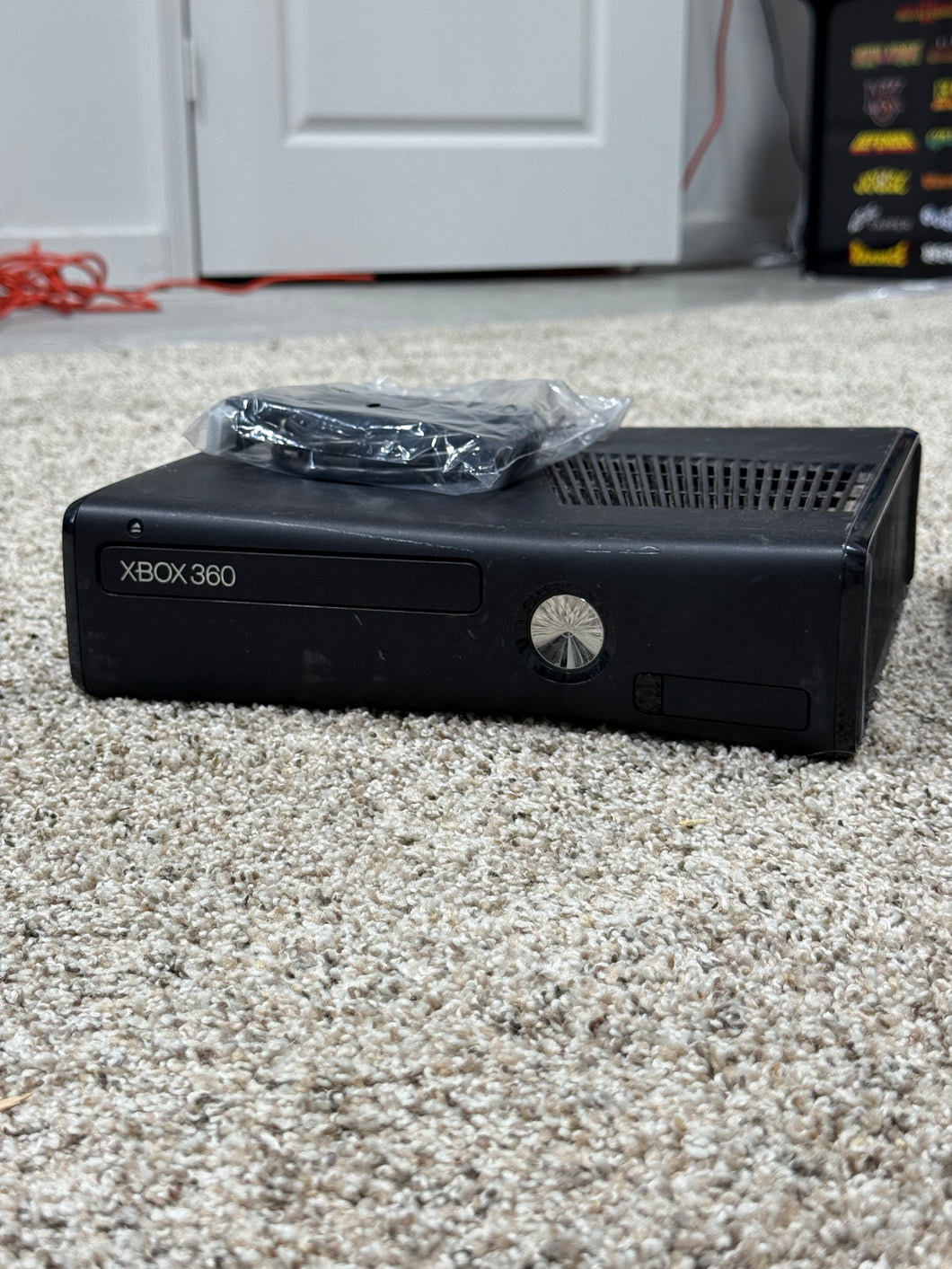 Xbox 360 Slim Bundle No Controller