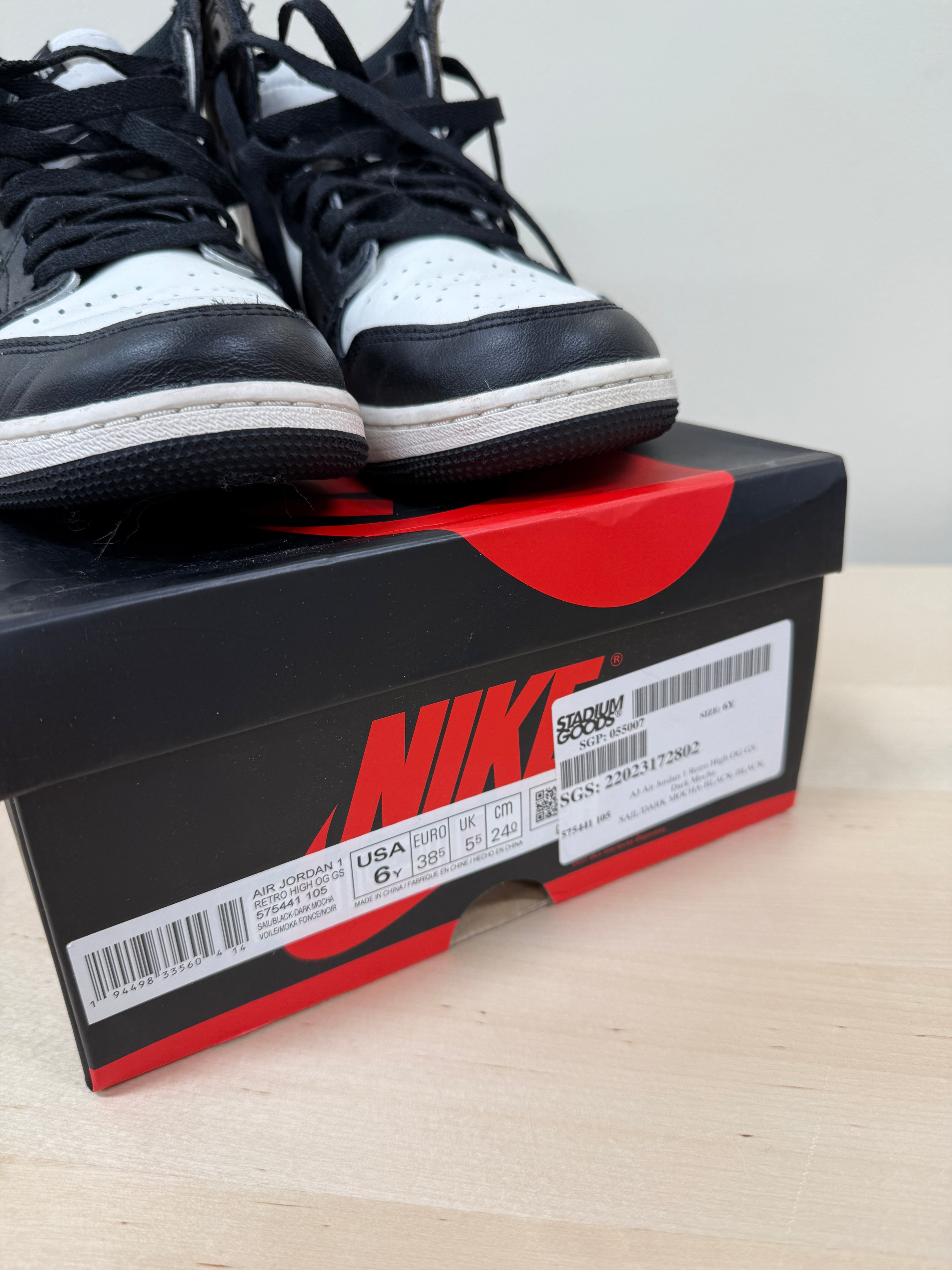 Jordan 1 Retro High Dark Mocha Sz 6Y