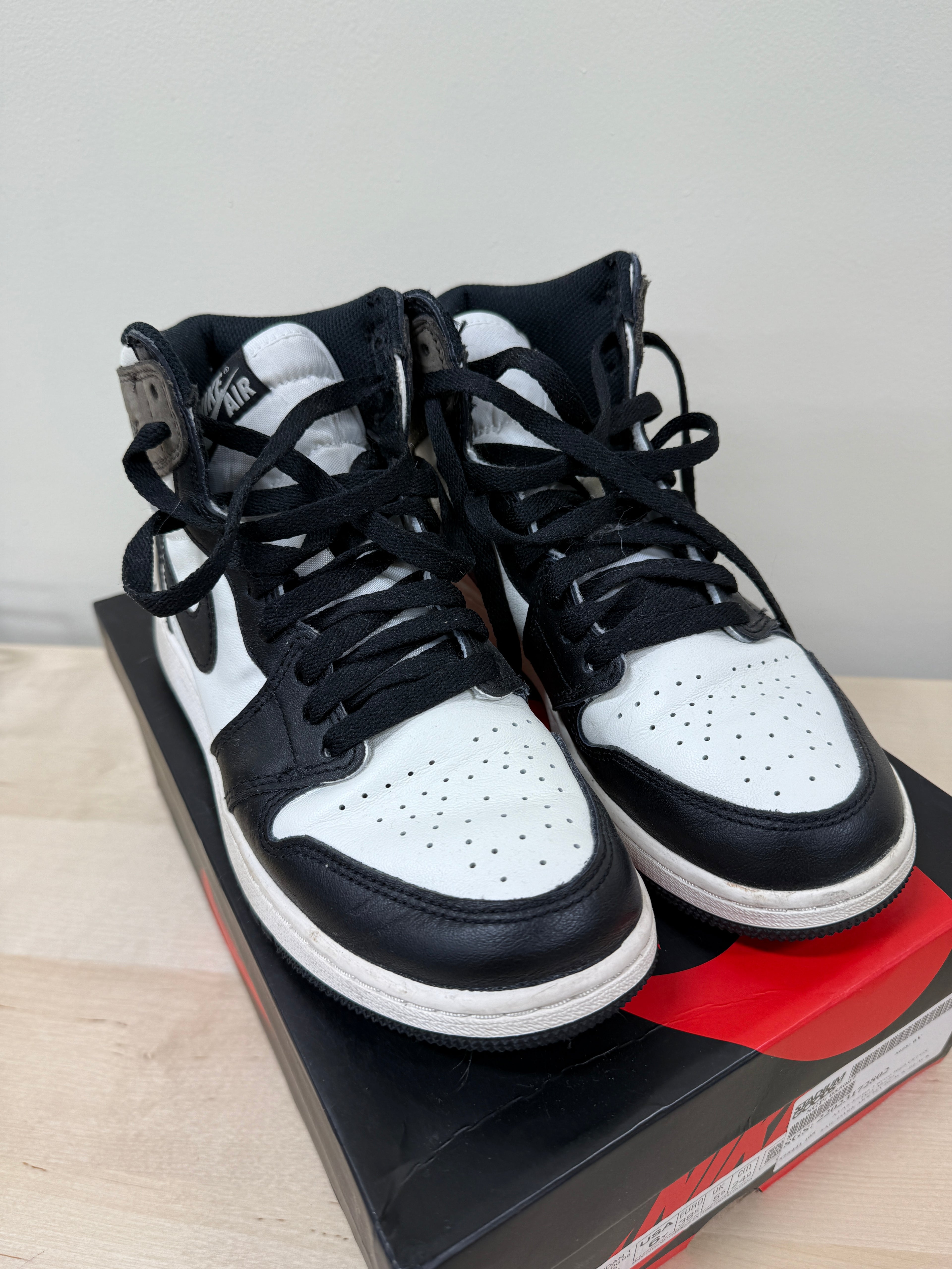 Jordan 1 Retro High Dark Mocha Sz 6Y