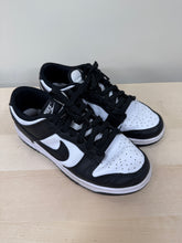 Load image into Gallery viewer, Nike Panda Dunk Sz W7.5
