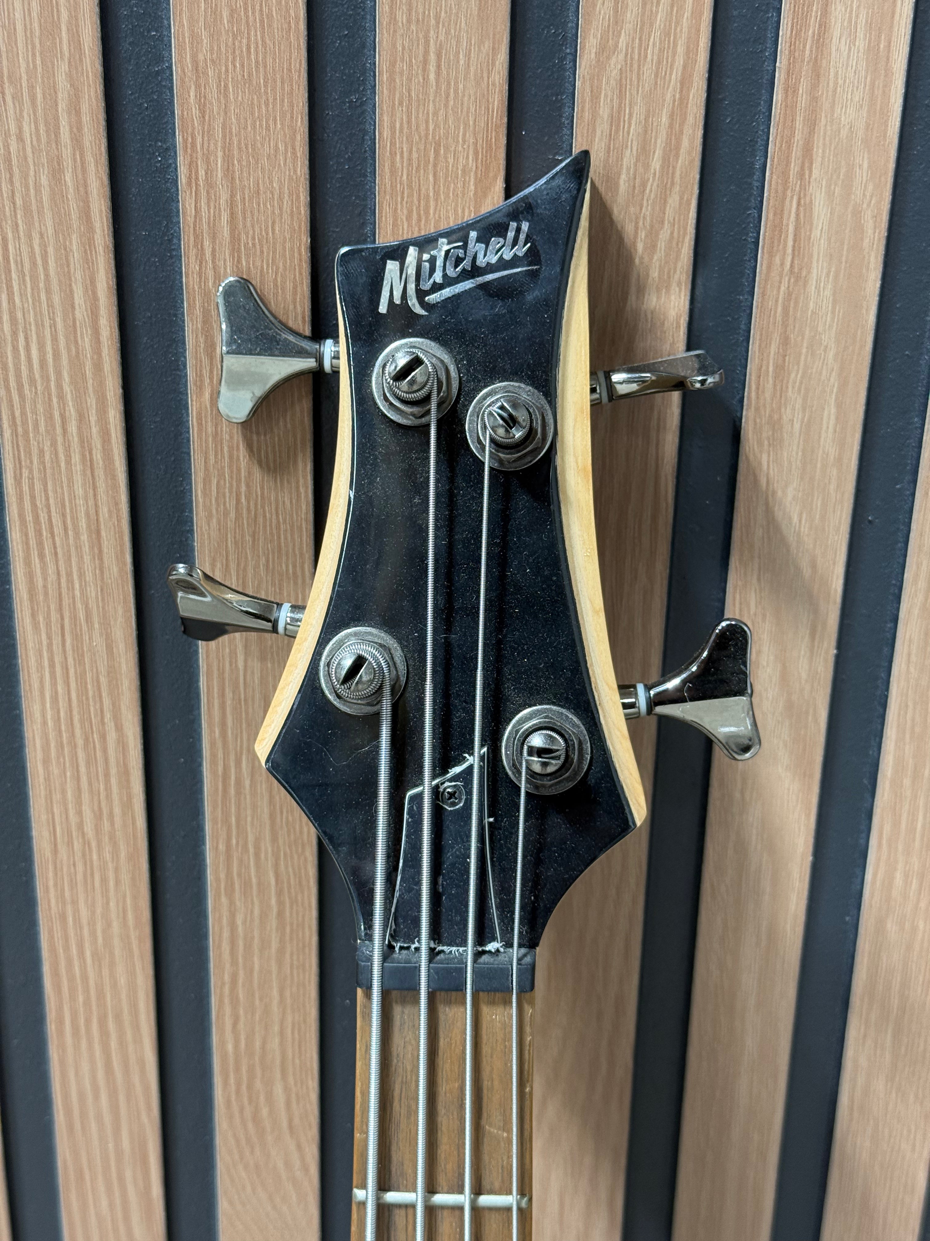 Mitchell Bass Guitar Black