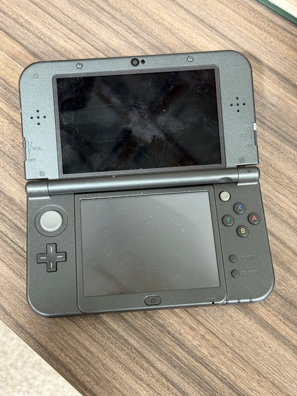 Nintendo 3ds Black no charger