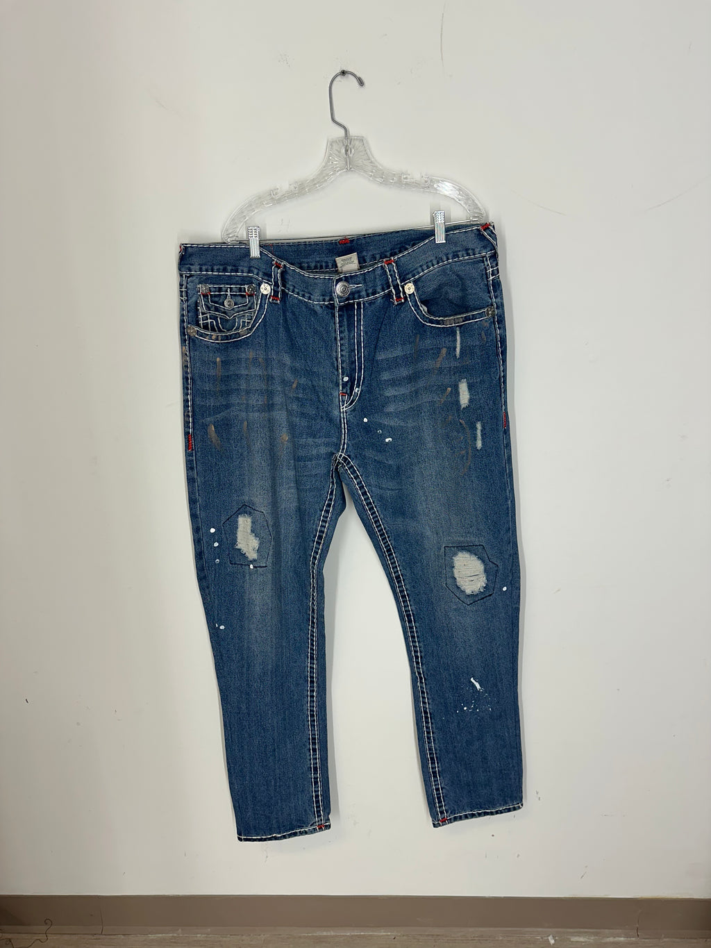 True Religion jeans blue distressed men's sz 42