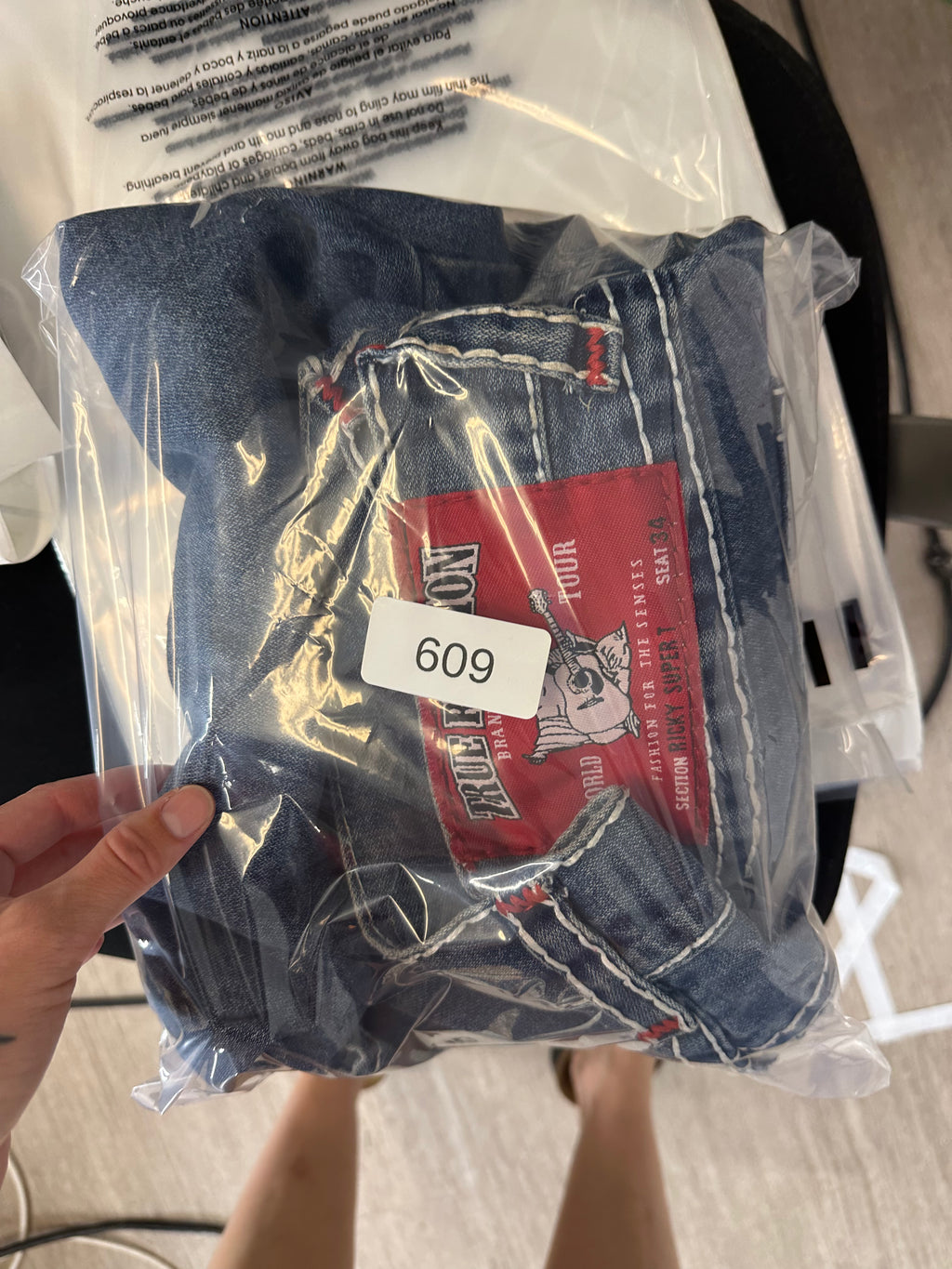 True Religion jeans blue distressed men's sz 42