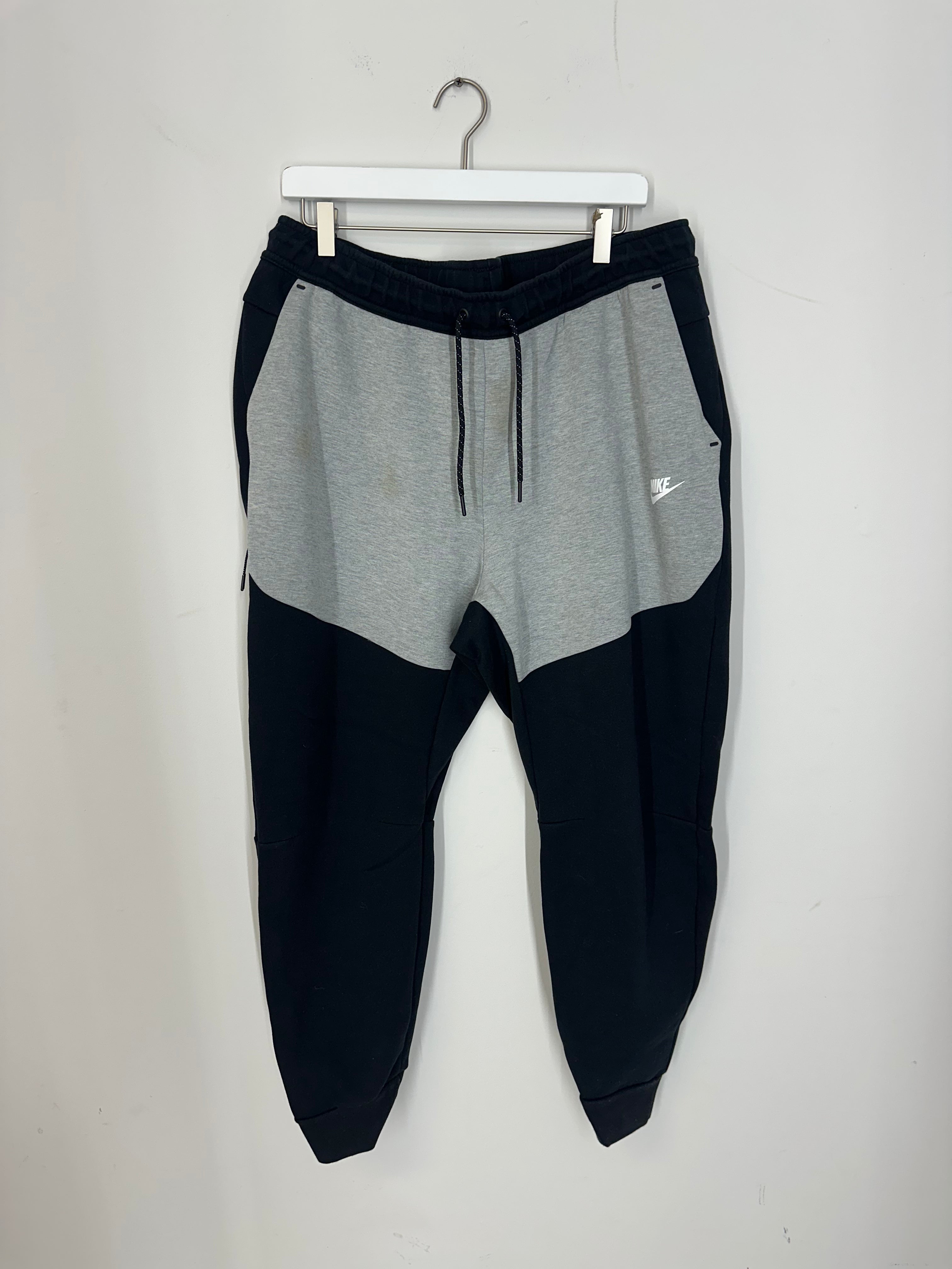 Nike Sportswear Tech Fleece Joggers men's sz 2XL