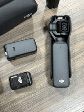 Load image into Gallery viewer, DJI Osmo Pocket 3 Creator Combo 3-Axis Stabilized 4K Camera
