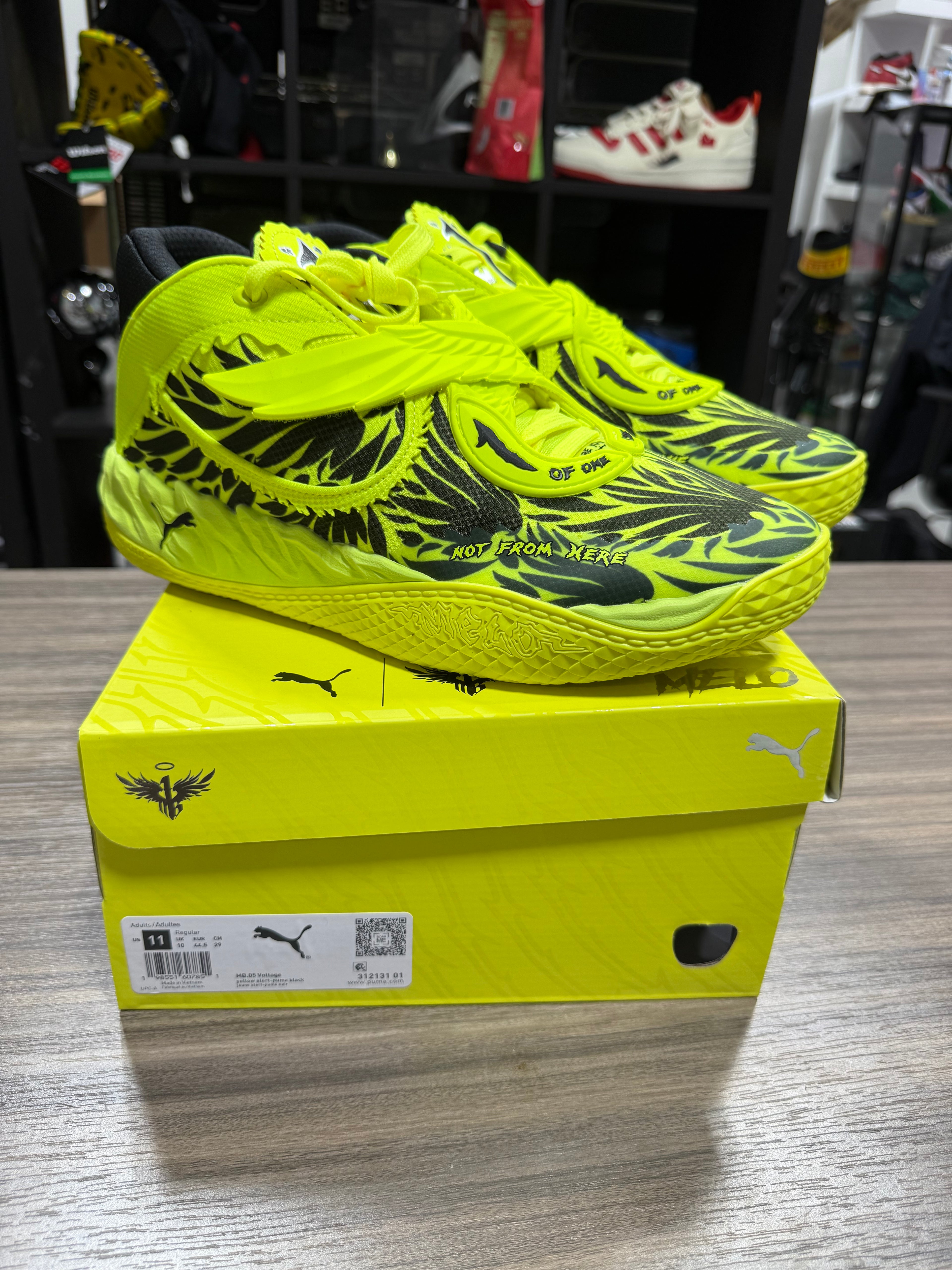 Puma LaMelo Ball MB.05 Voltage Sz 11