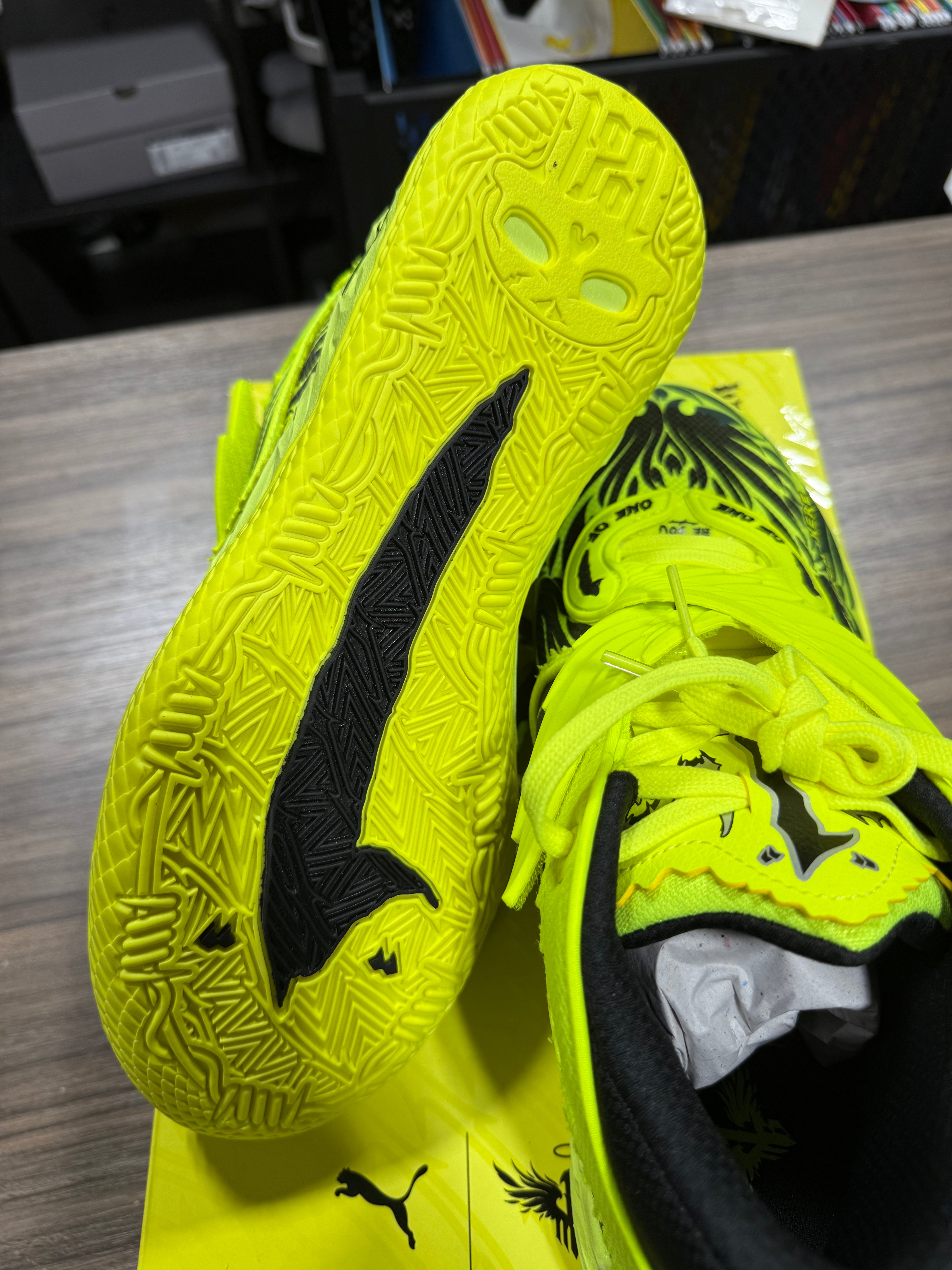 Puma LaMelo Ball MB.05 Voltage Sz 11