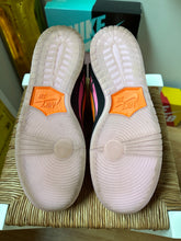 Load image into Gallery viewer, Nike SB Dunk Low Power Puff Girls &quot;Blossom&quot; Sz 11
