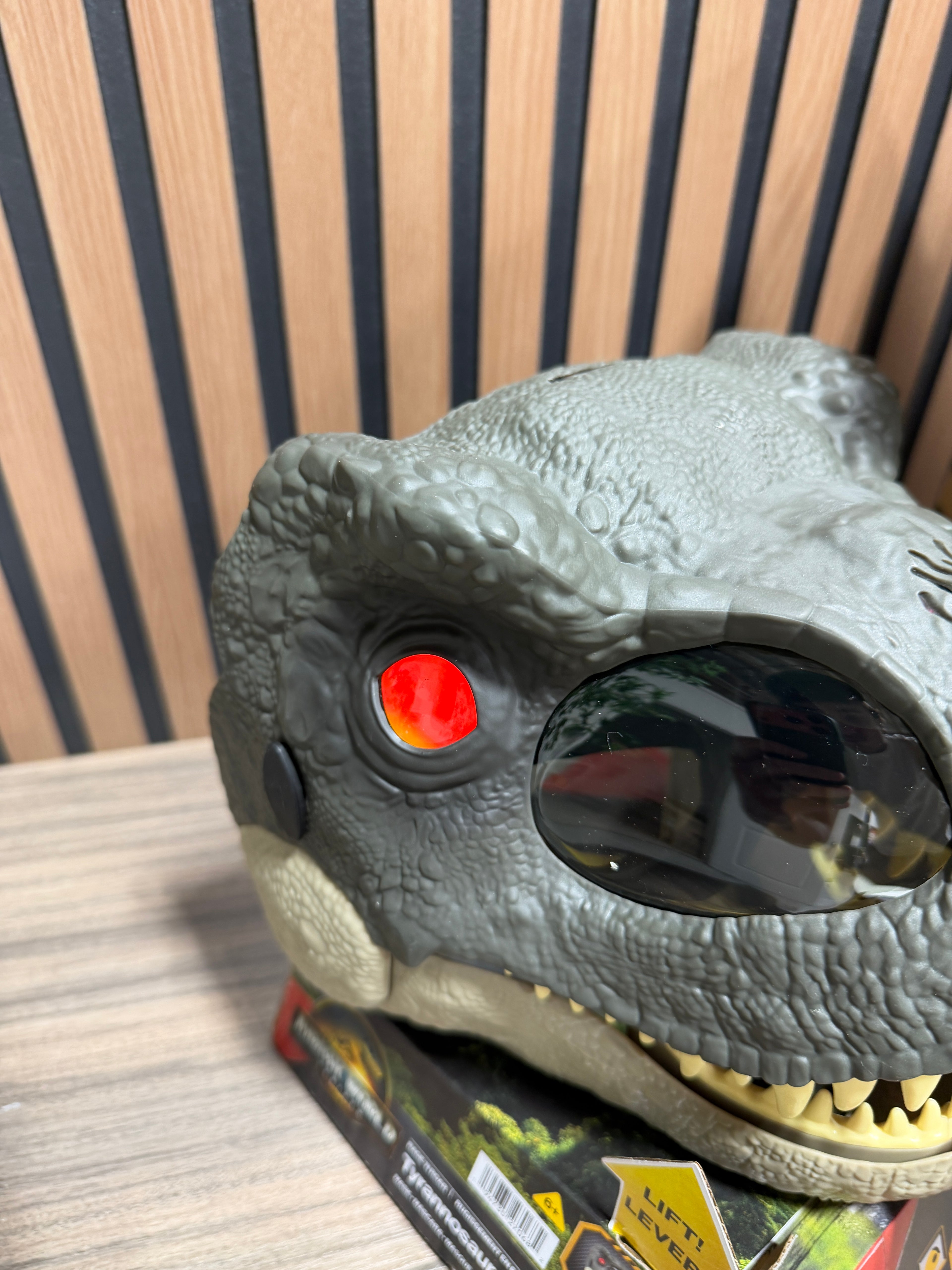 Mattel Jurassic World Rebirth T-Rex Rage N Roar Mask with LED Light Up Eyes