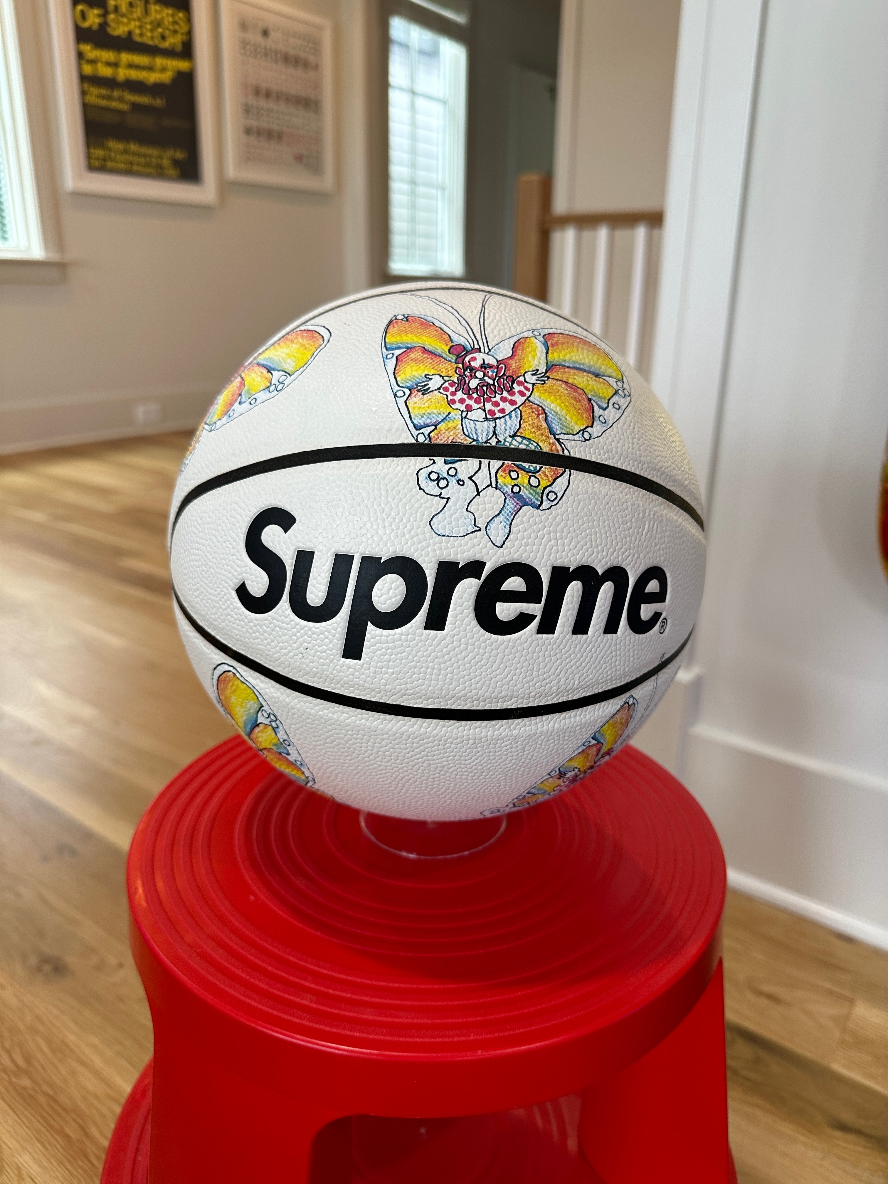 Supreme Gonz Butterfly Spalding Basketball – HN Shop