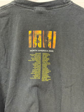 Load image into Gallery viewer, Vintage Pearl Jam T-Shirt Sz XL
