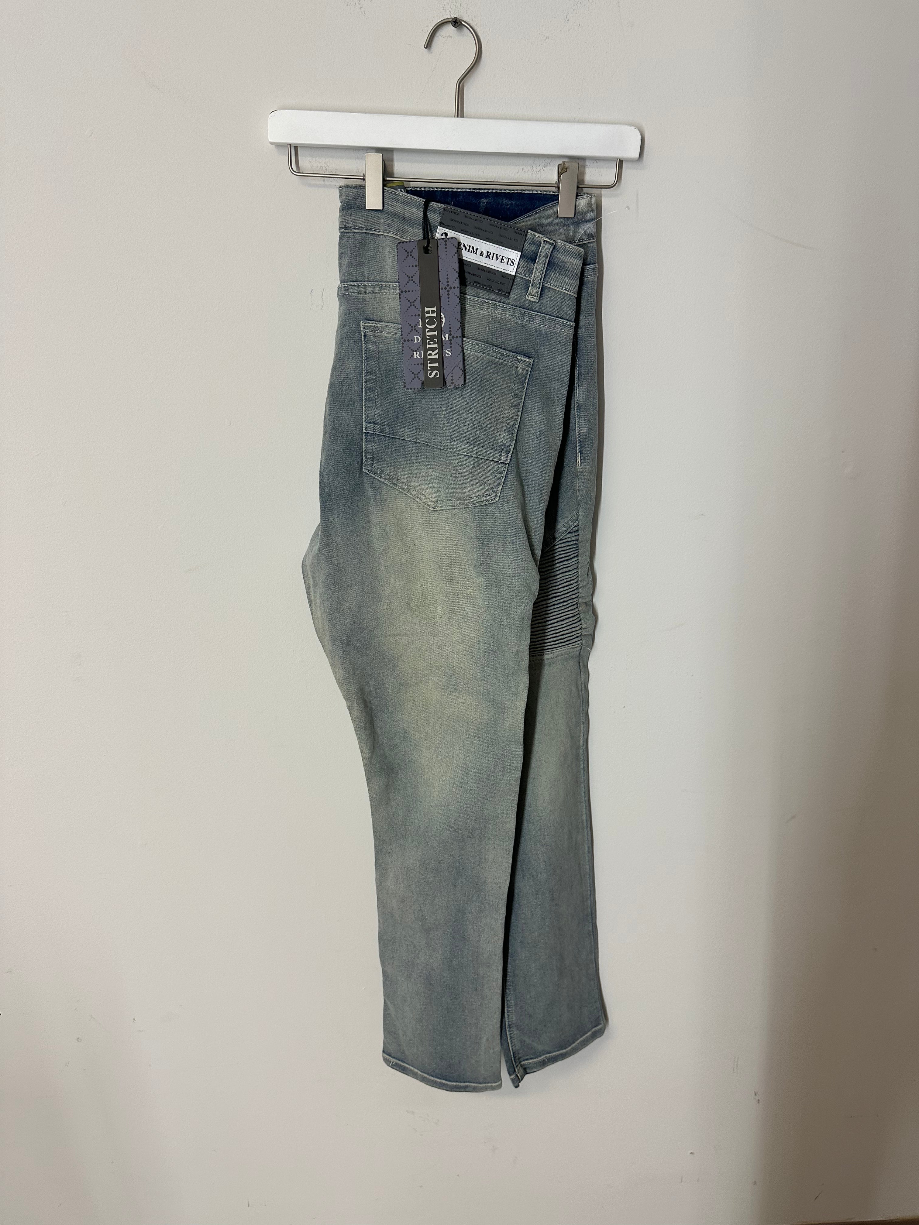 NEW Denim & Rivets light wash distressed denim men's sz 38