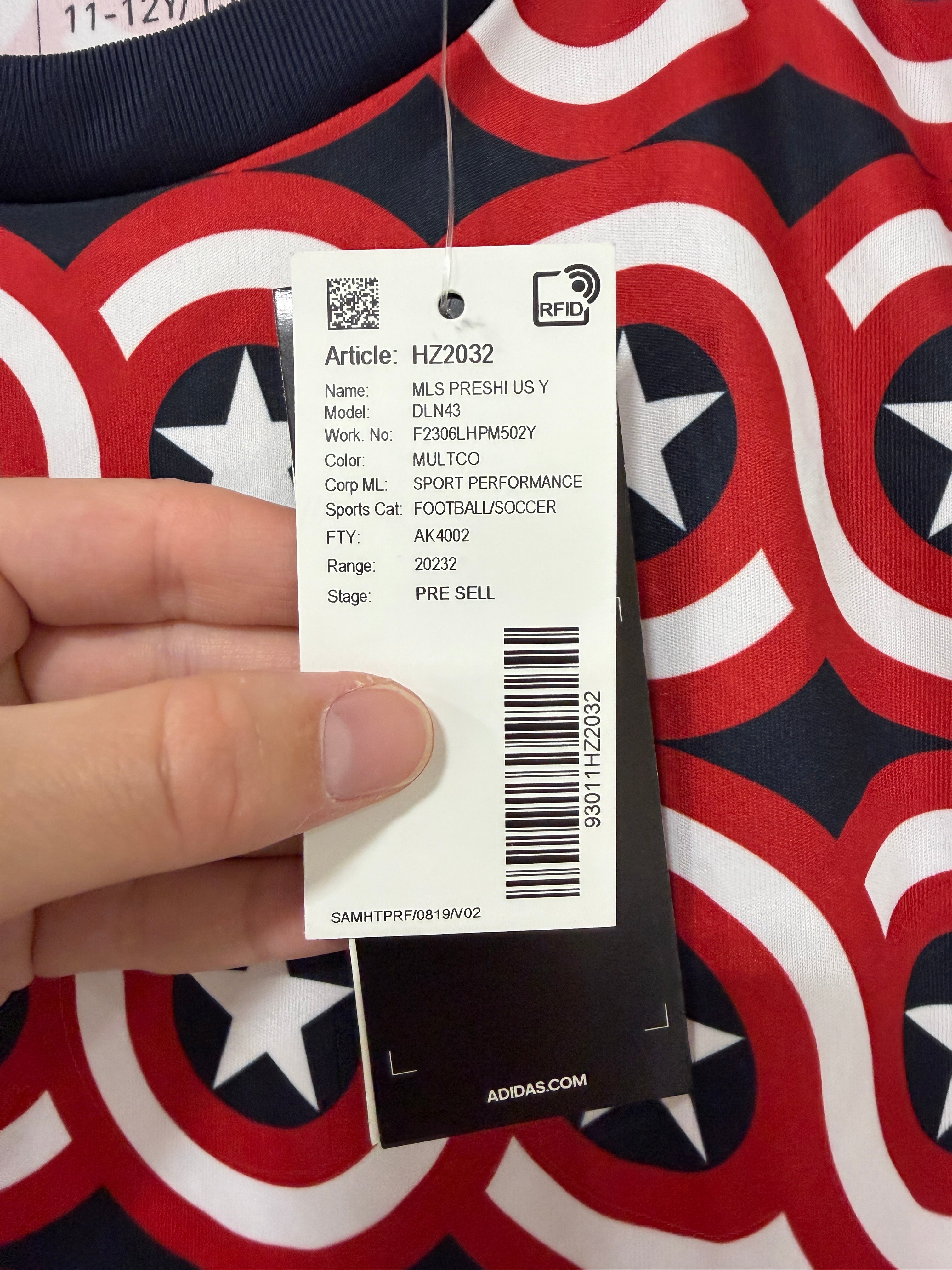 Adidas Marvel Captain America Prematch Soccer Avengers Youth Size Medium