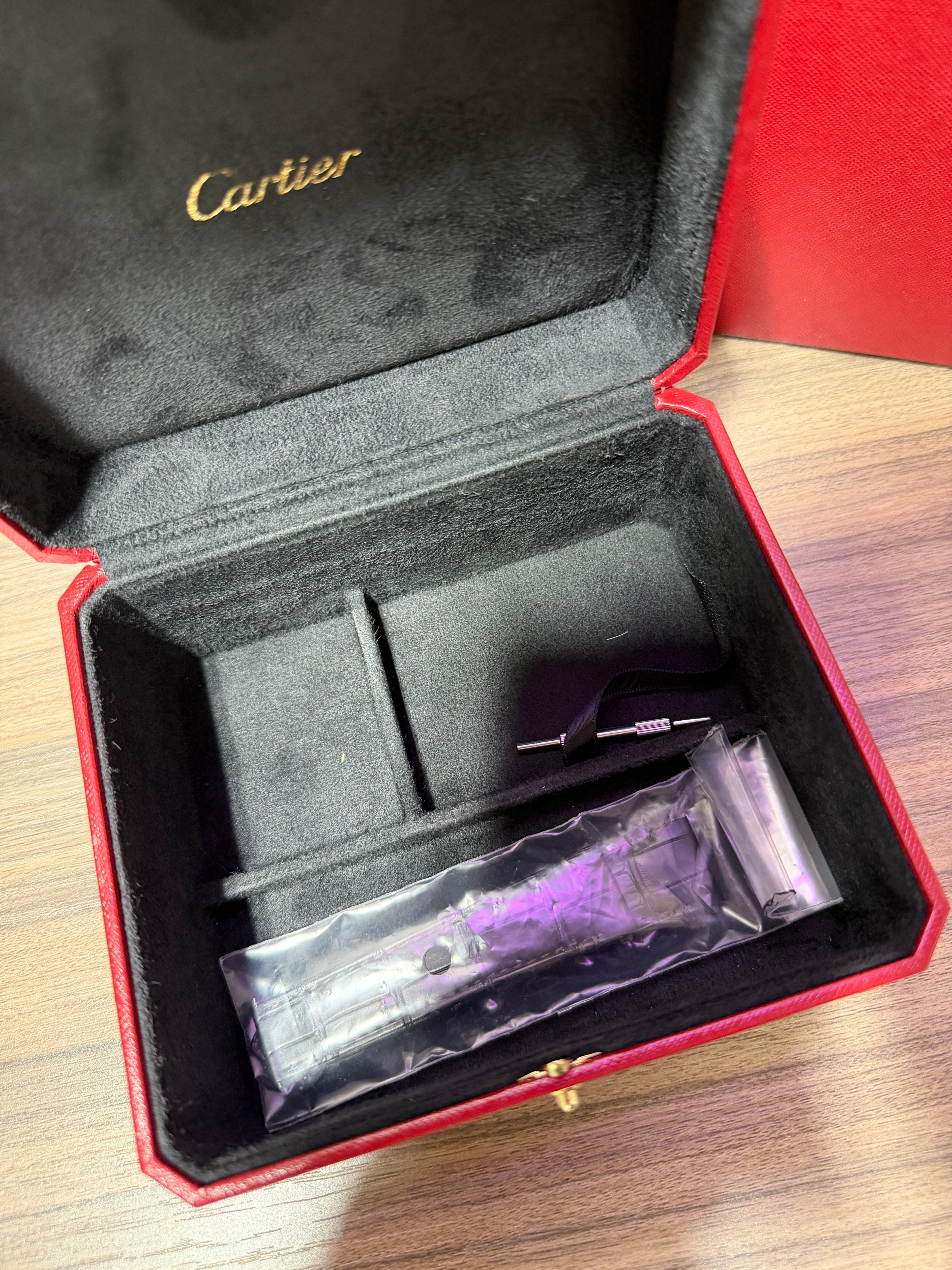 Cartier Santos Large 39.8mm WSSA0037 Gray Dial Ceramic Bezel