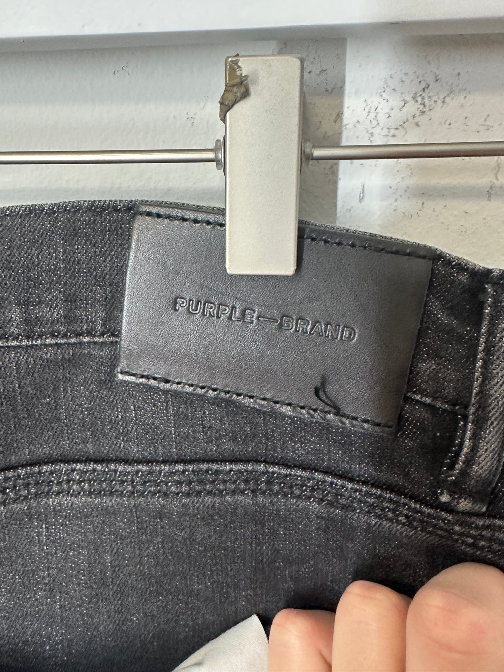 NEW Purple Brand men's jeans in Style No. P001 (Slim Fit Low Rise with Slim Leg) sz 40