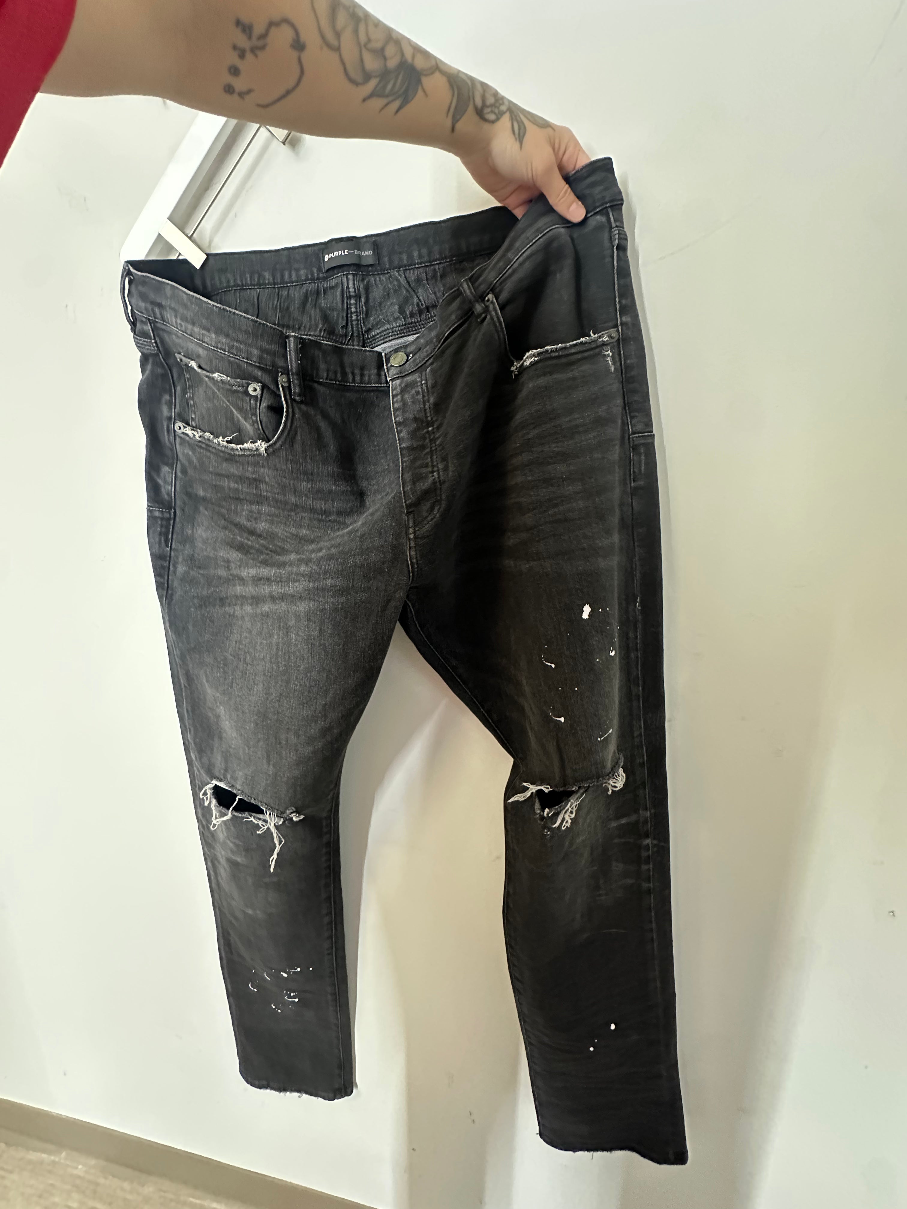 NEW Purple Brand men's jeans in Style No. P001 (Slim Fit Low Rise with Slim Leg) sz 40