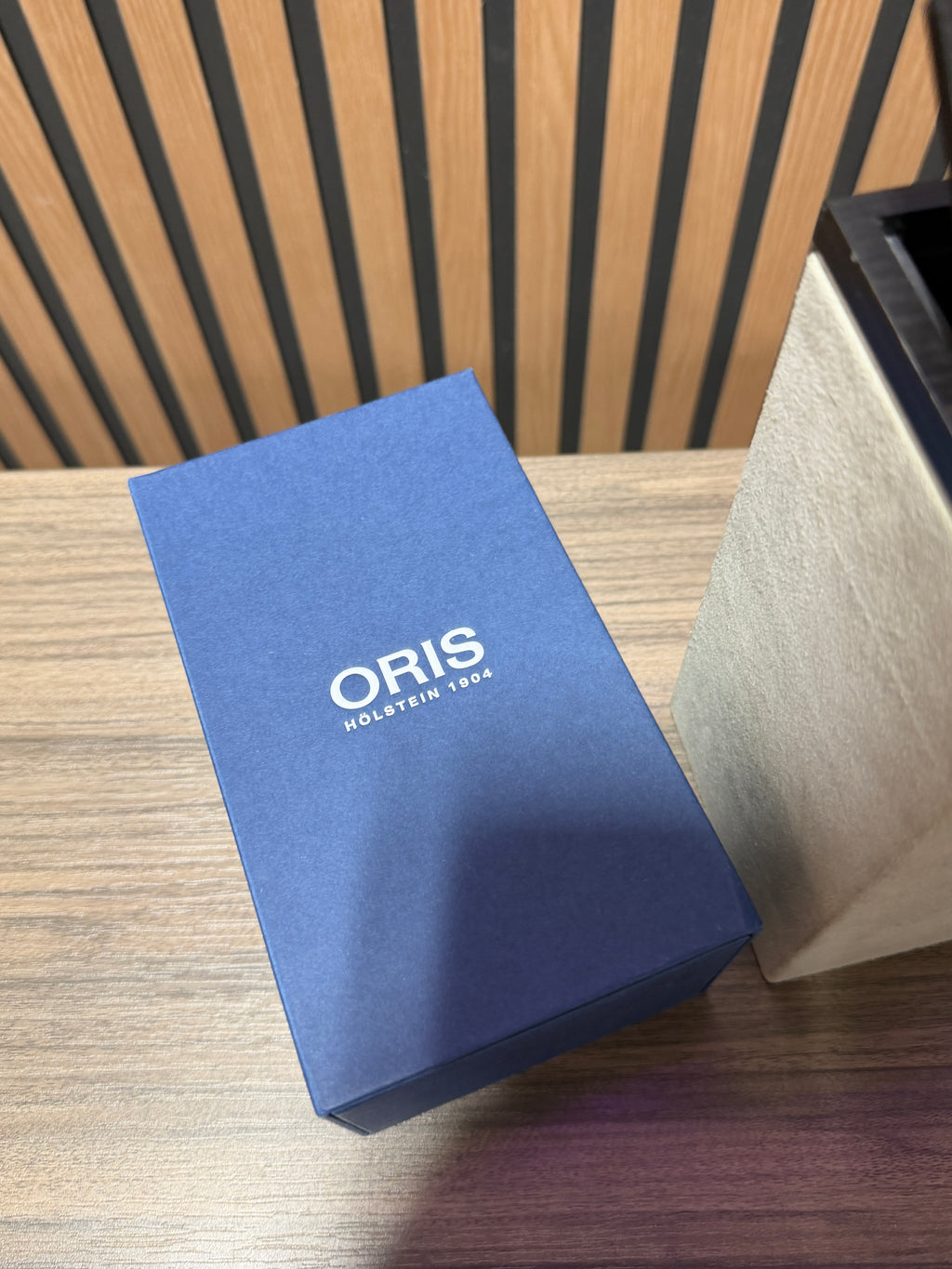 Oris Divers Sixty Five 40mm 01 733 7707 4053 Black On Strap (01 733 7707 4053-07 5 20 89)