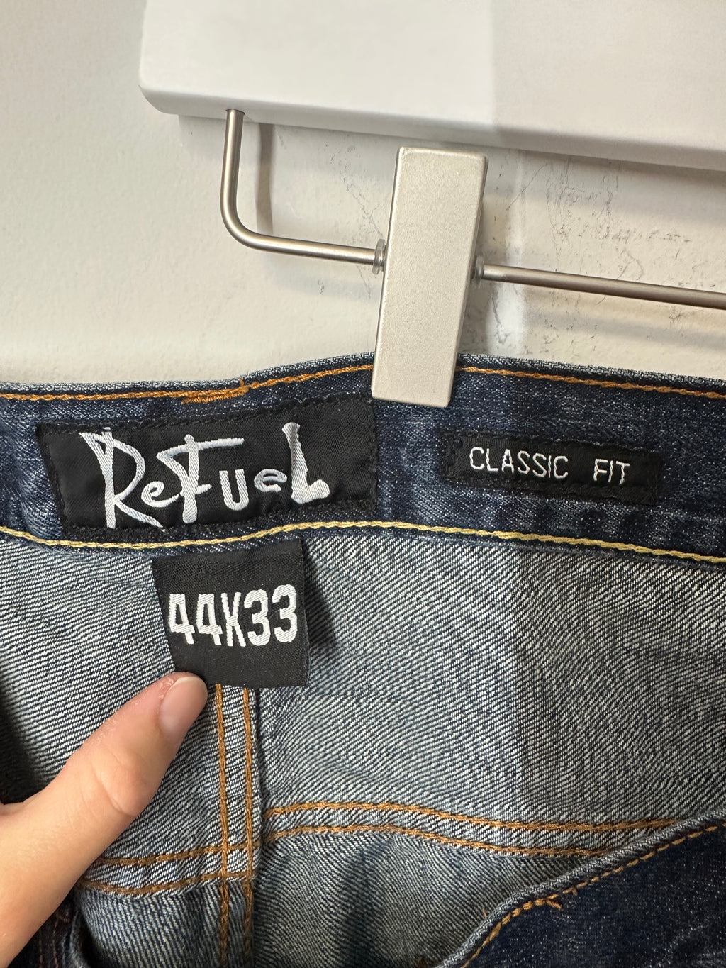 Refuel Classic Fit dark denim jeans men's sz 44x33