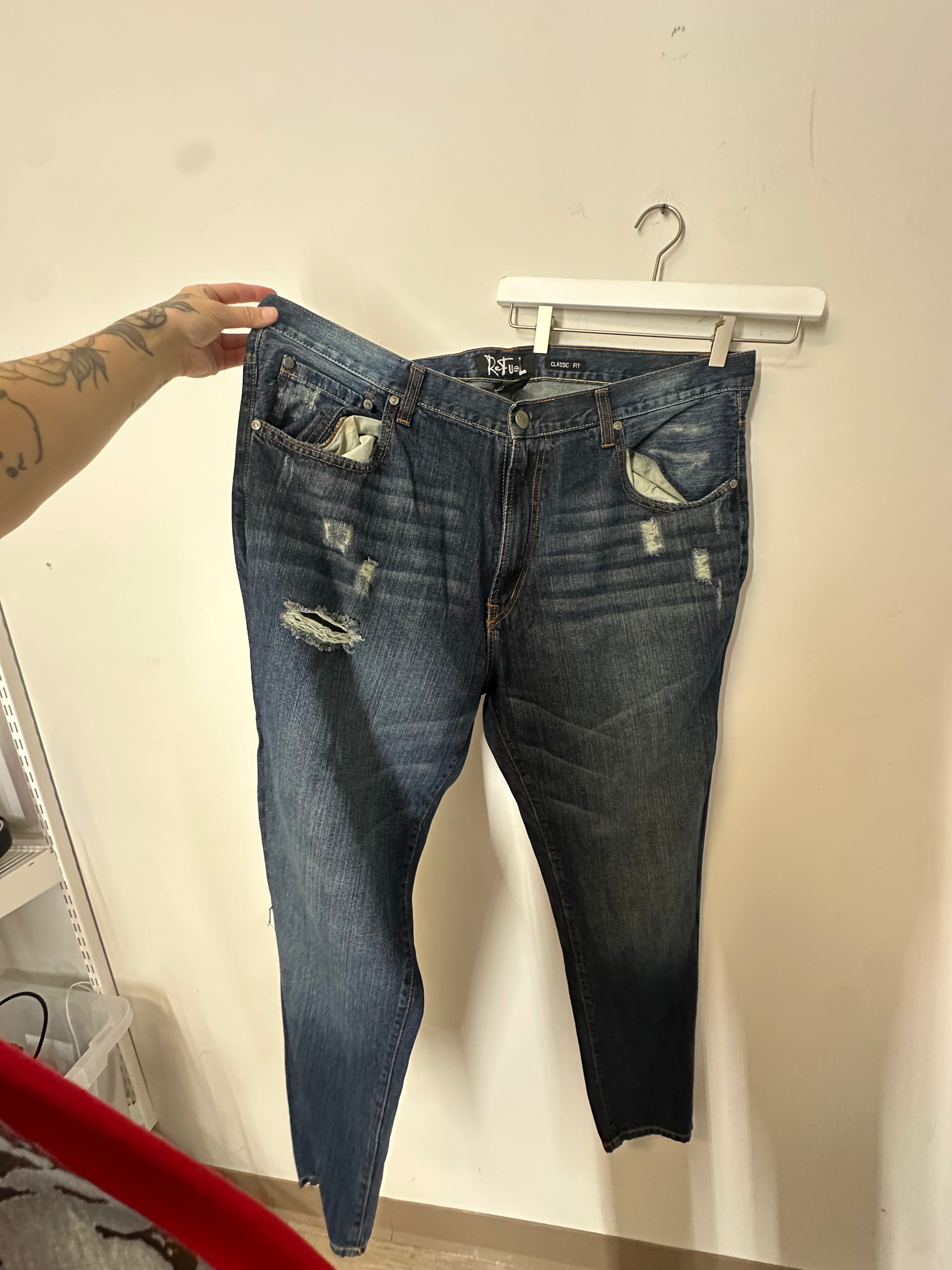 Refuel Classic Fit dark denim jeans men's sz 44x33