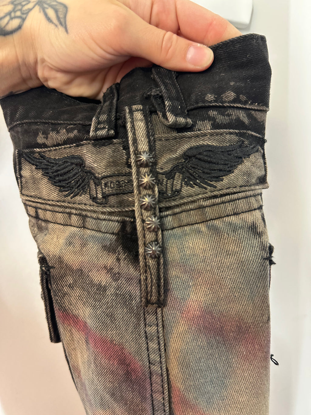 Robin's Jean tie-dye jeans with studded crystal embellishments men's sz 42