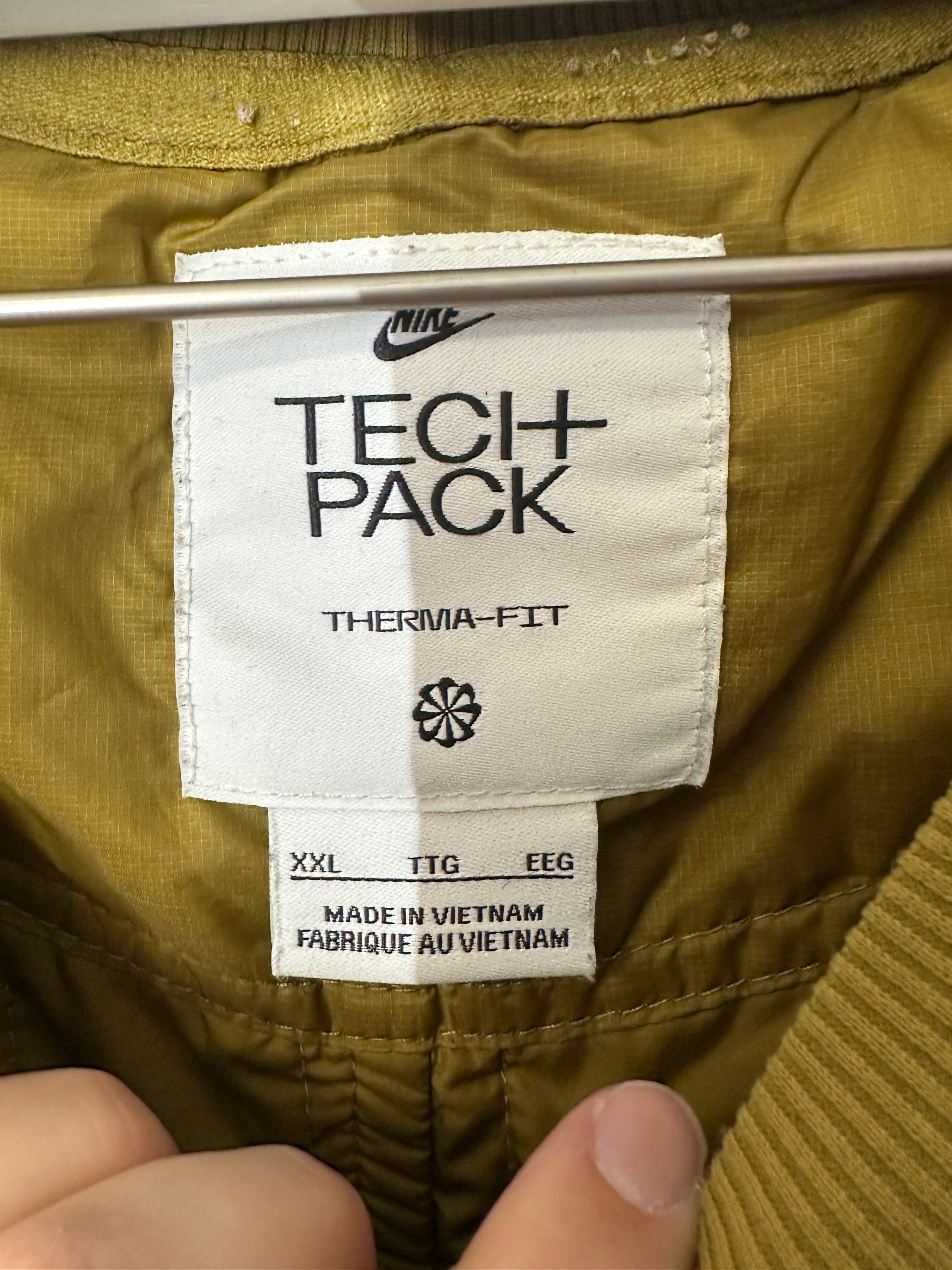 Nike Sportswear Therma-Fit Tech Pack Winterized Crew & jogger set men's sz 2XL