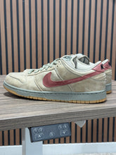 Load image into Gallery viewer, Nike SB Dunk Low Grits Sz 10.5 No Box
