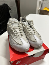 Load image into Gallery viewer, Air Max 95 White Sz 10.5
