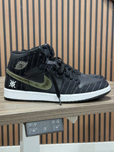 Load image into Gallery viewer, Jordan 1 Retro Barons - Away 2008 Sz 10.5 No Box
