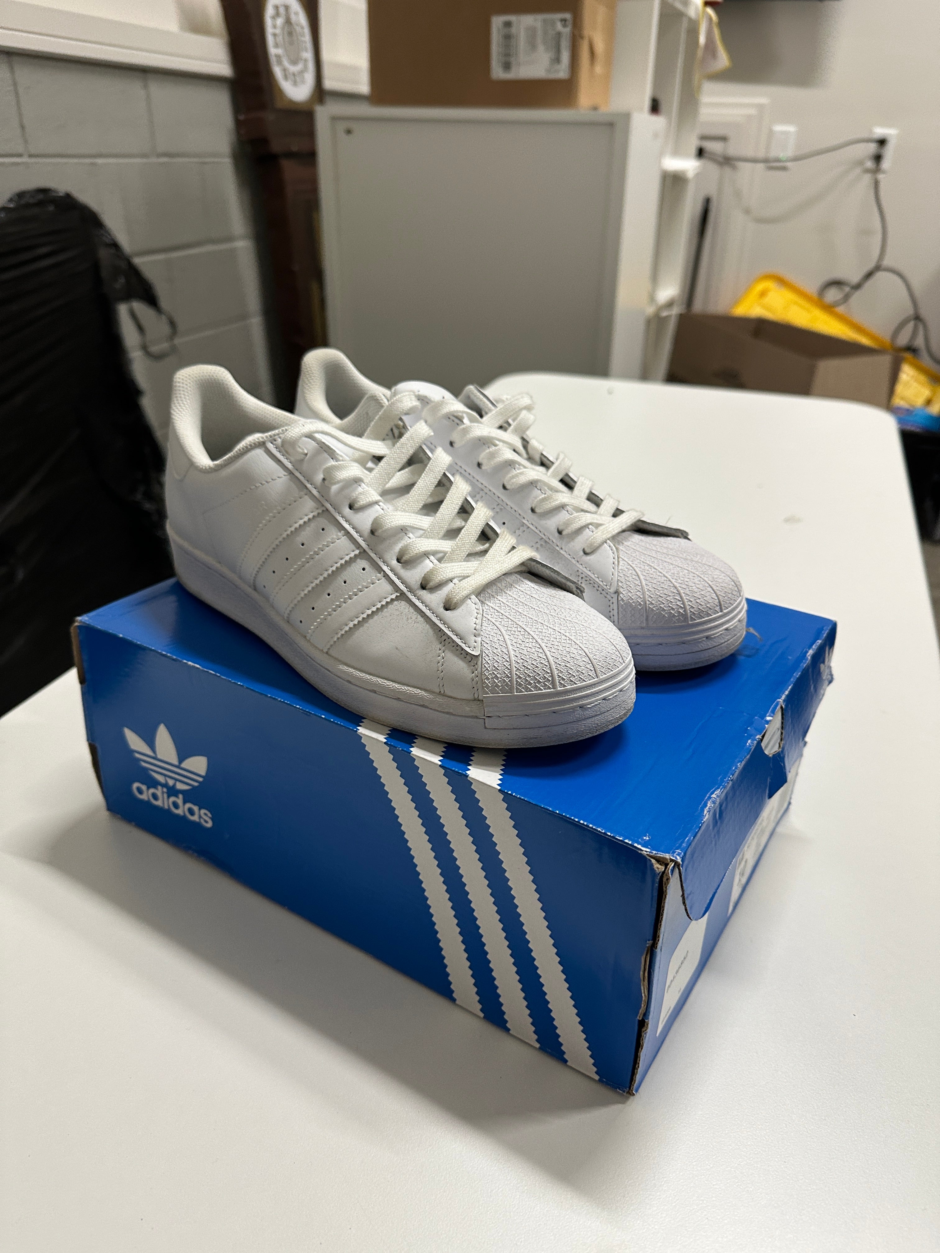 Adidas Superstar White Sz 10