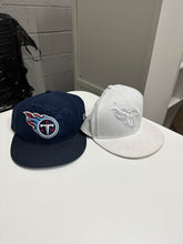 Load image into Gallery viewer, Tennessee titans Gat Sz 7 1/2
