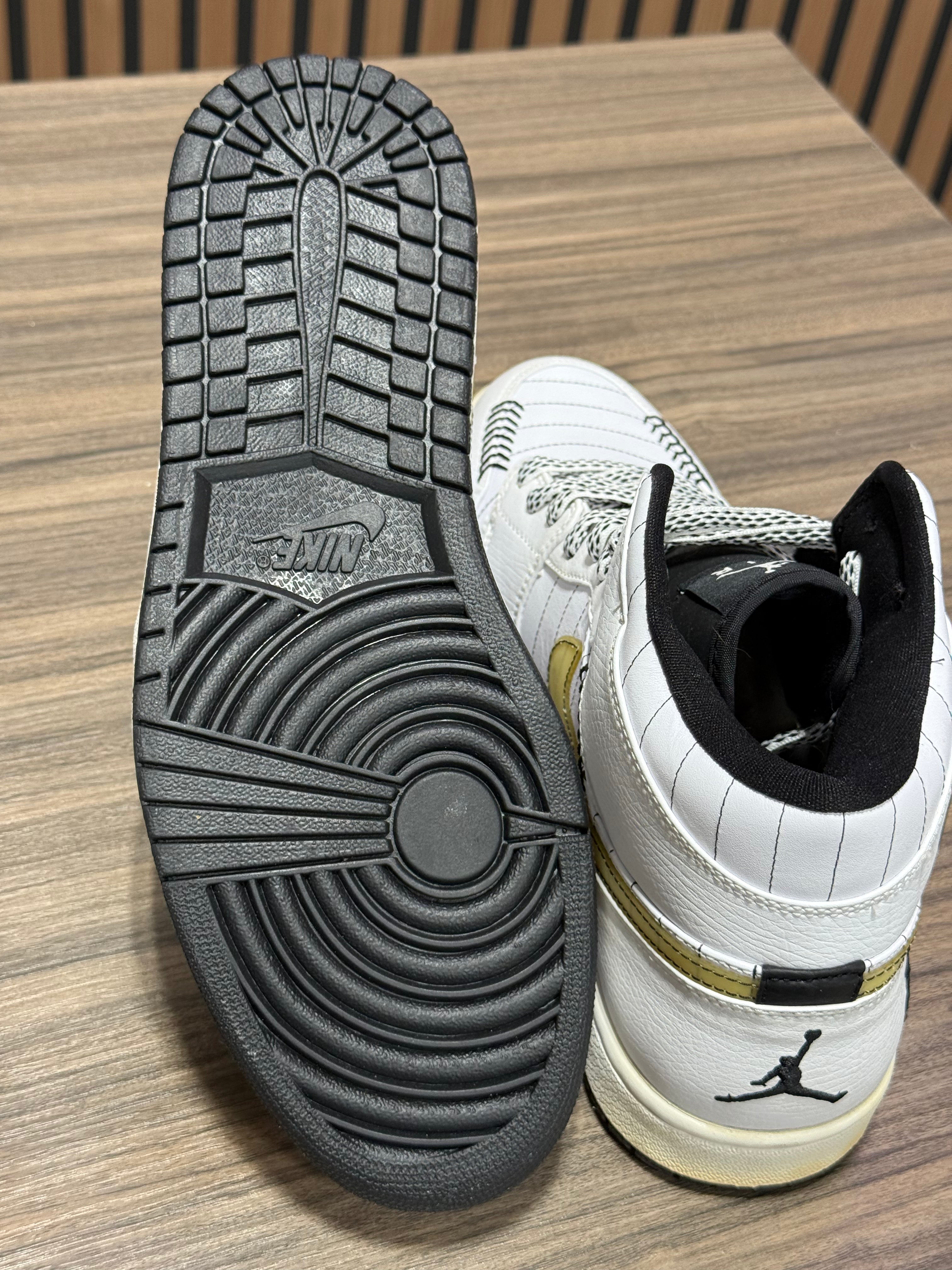 Air Jordan 1 Retro Opening Day Barons White Sz 10.5 No Box