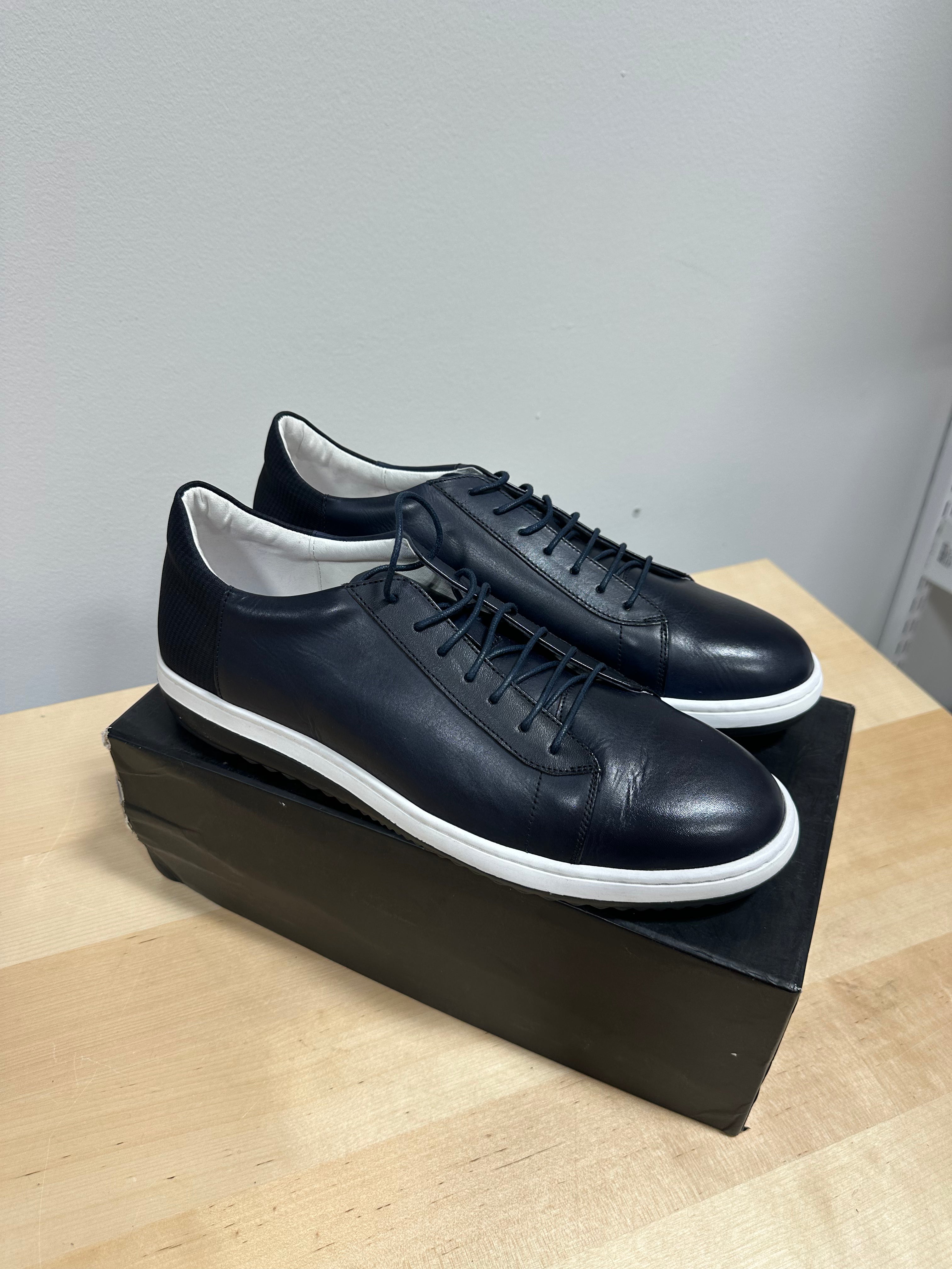 English Laundry Primrose Navy Leather Fashion Sneaker men's sz 12
