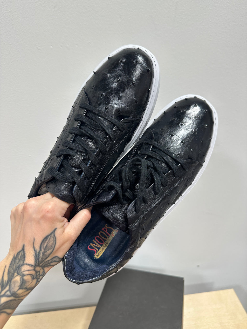 Snoops genuine full-quill ostrich leather men's sz 13