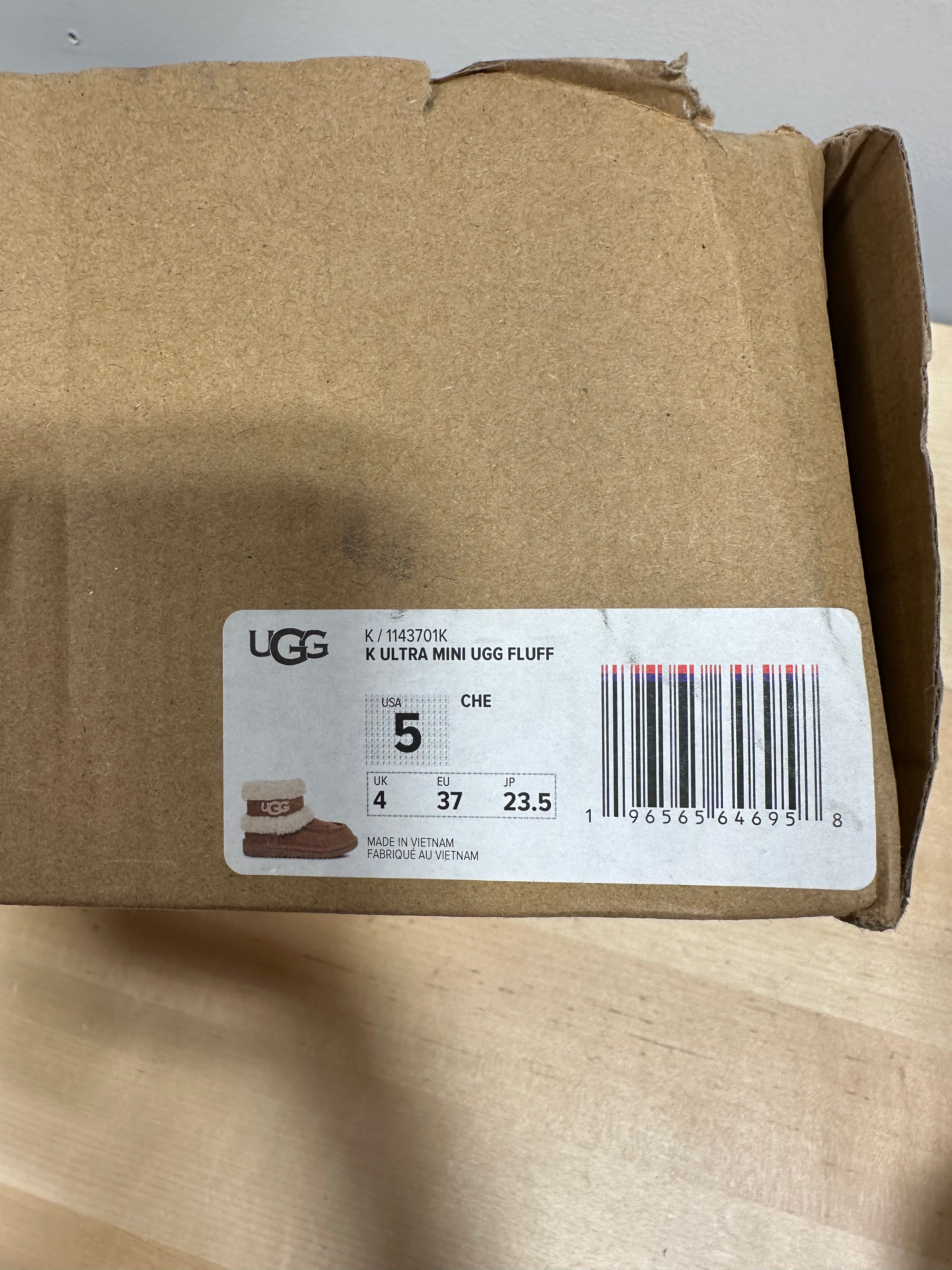 UGG Ultra Mini UGG Fluff boots sz 5